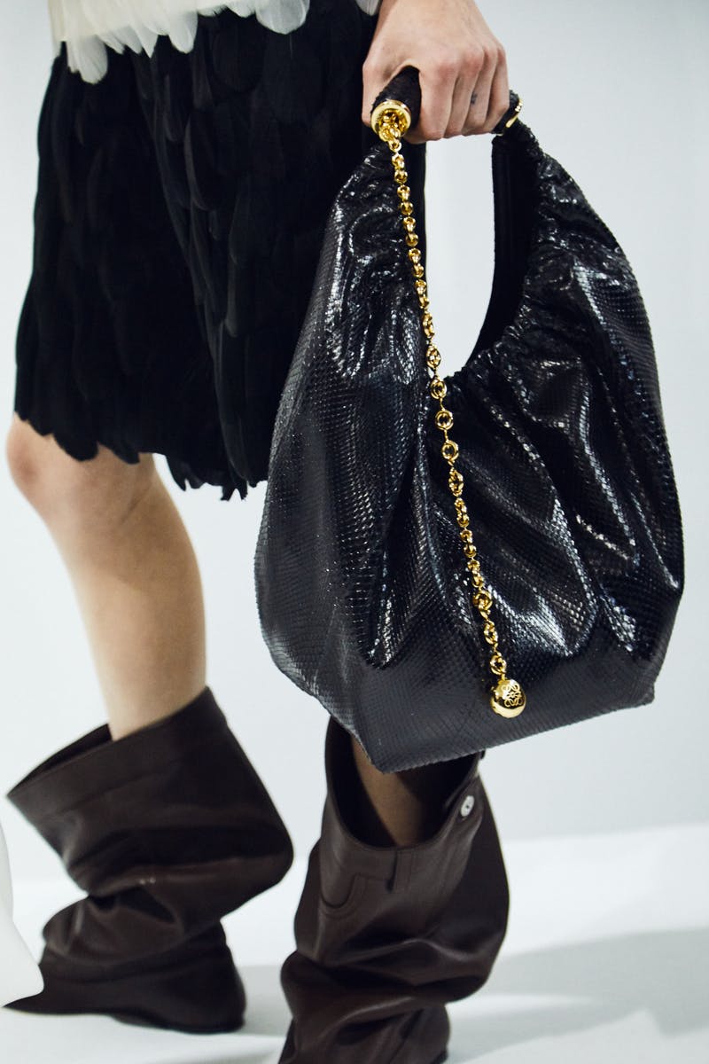 loewe-fall-winter-2023-womens-11