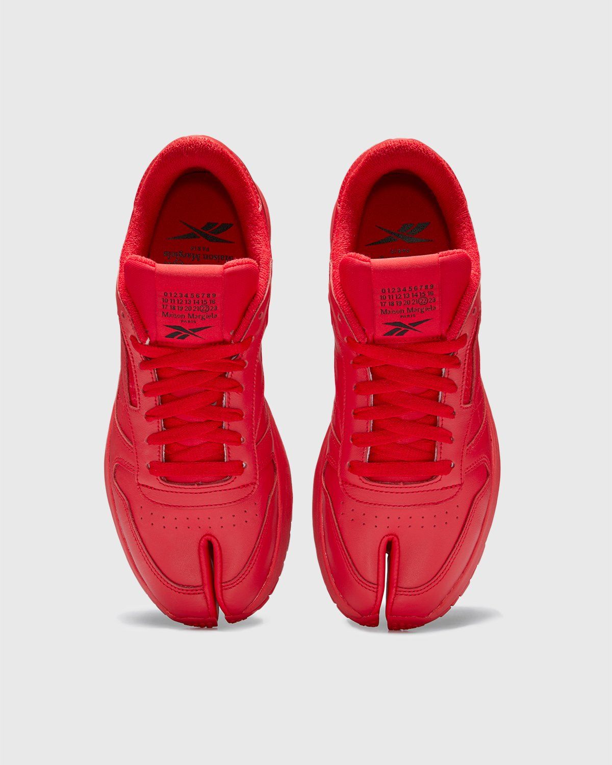 Maison Margiela x Reebok – Classic Leather Tabi Red - Low Top Sneakers - Red - Image 4