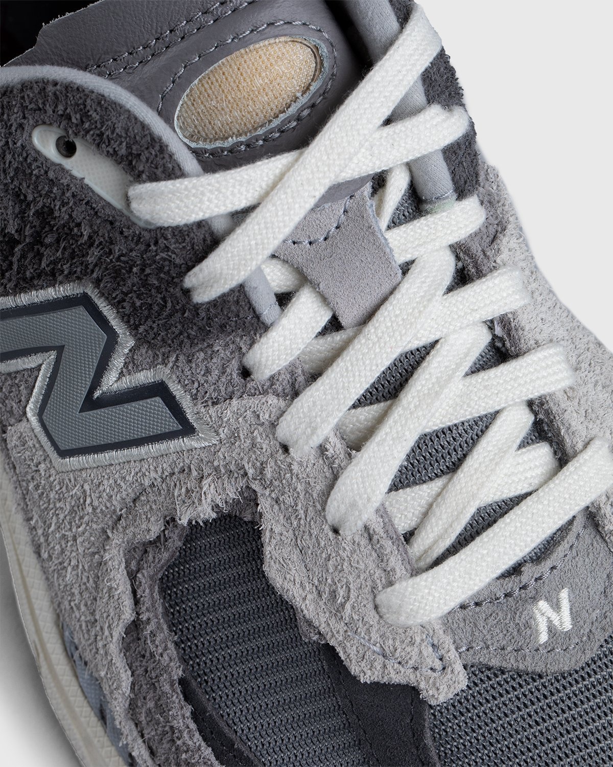 New Balance – M2002RDA Rain Cloud - Sneakers - Grey - Image 5