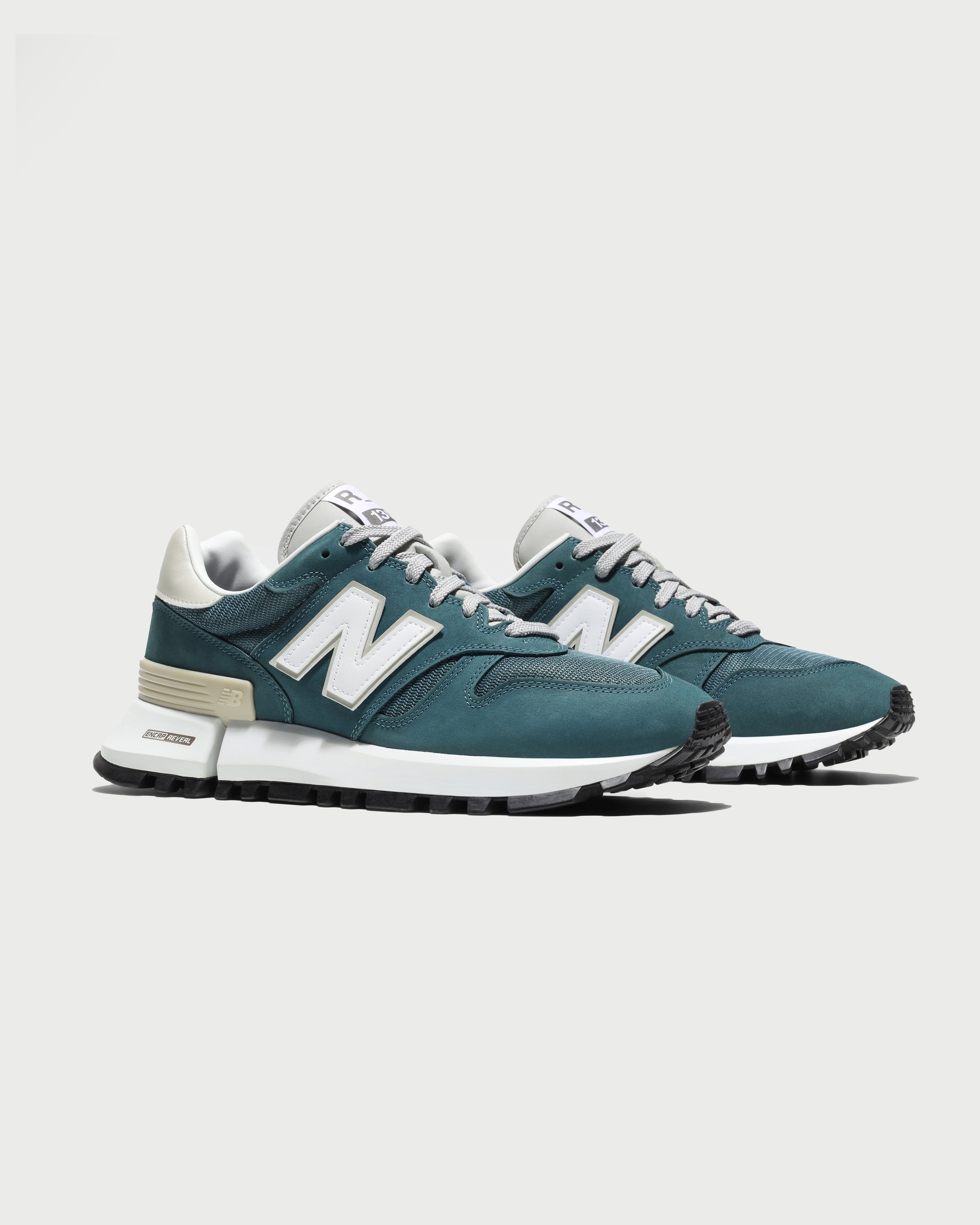 New balance deals 1300 teal white