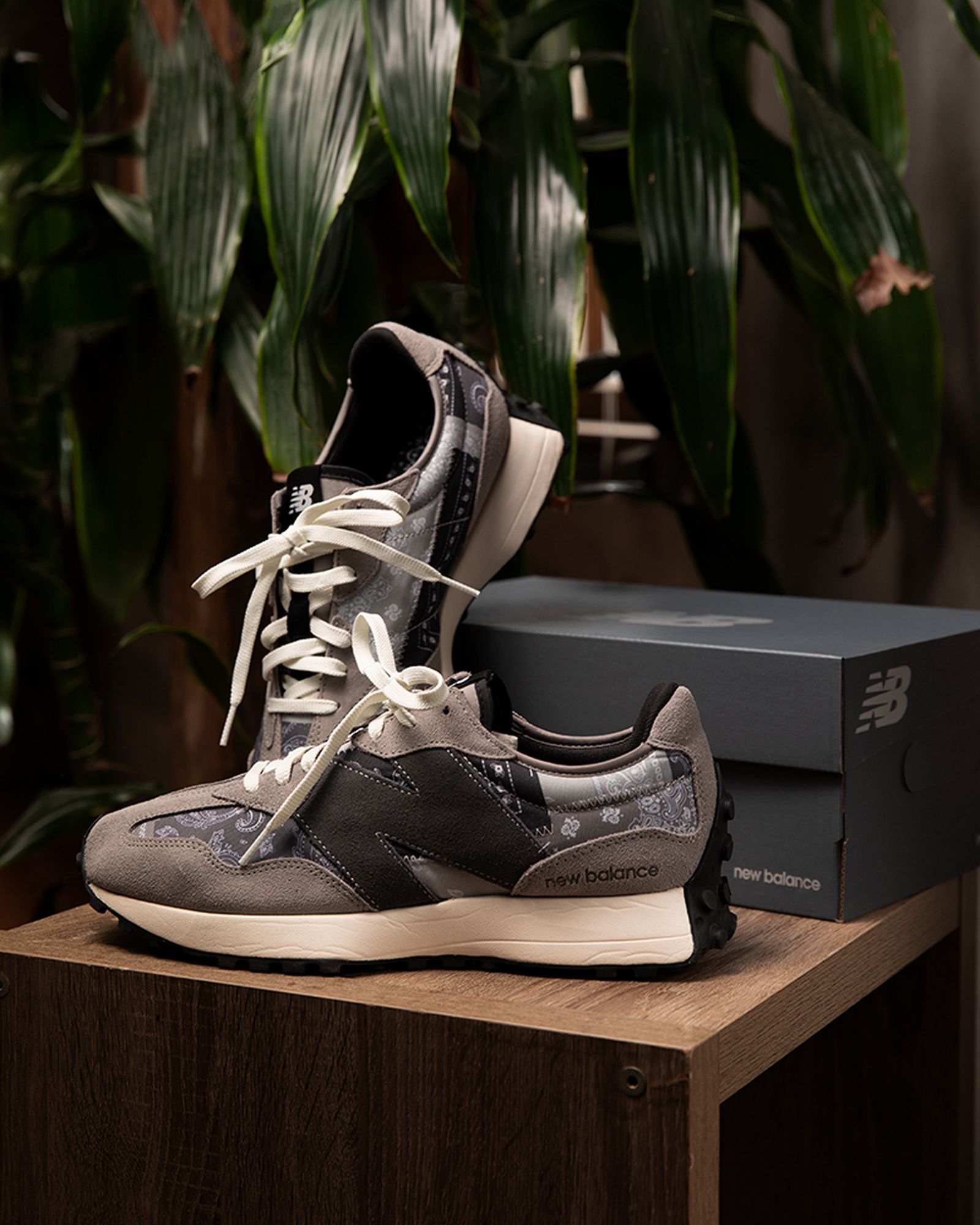 shoe-palace-new-balance-327-unity-release-date-price-08