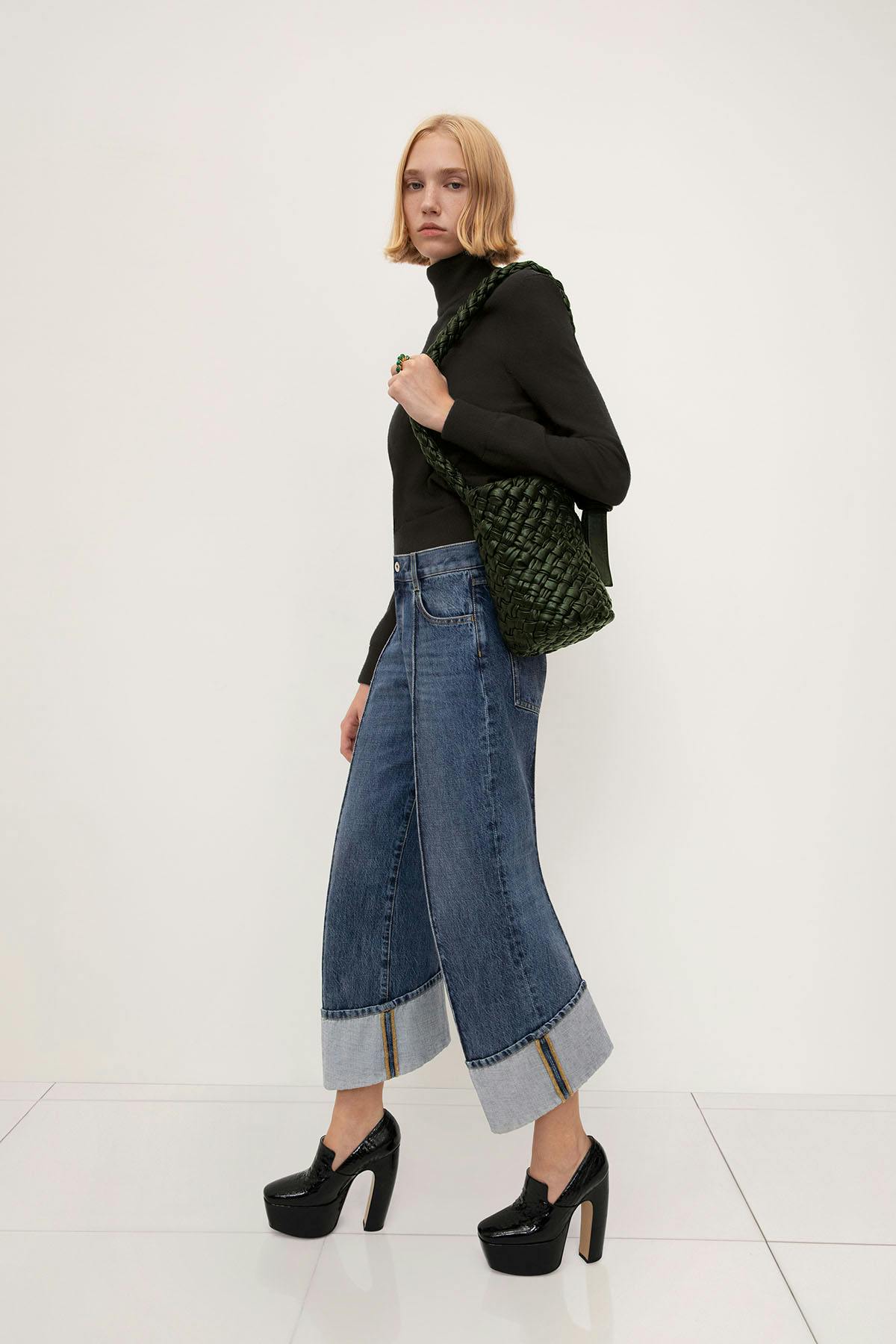 bottega-veneta-resort-2023-1