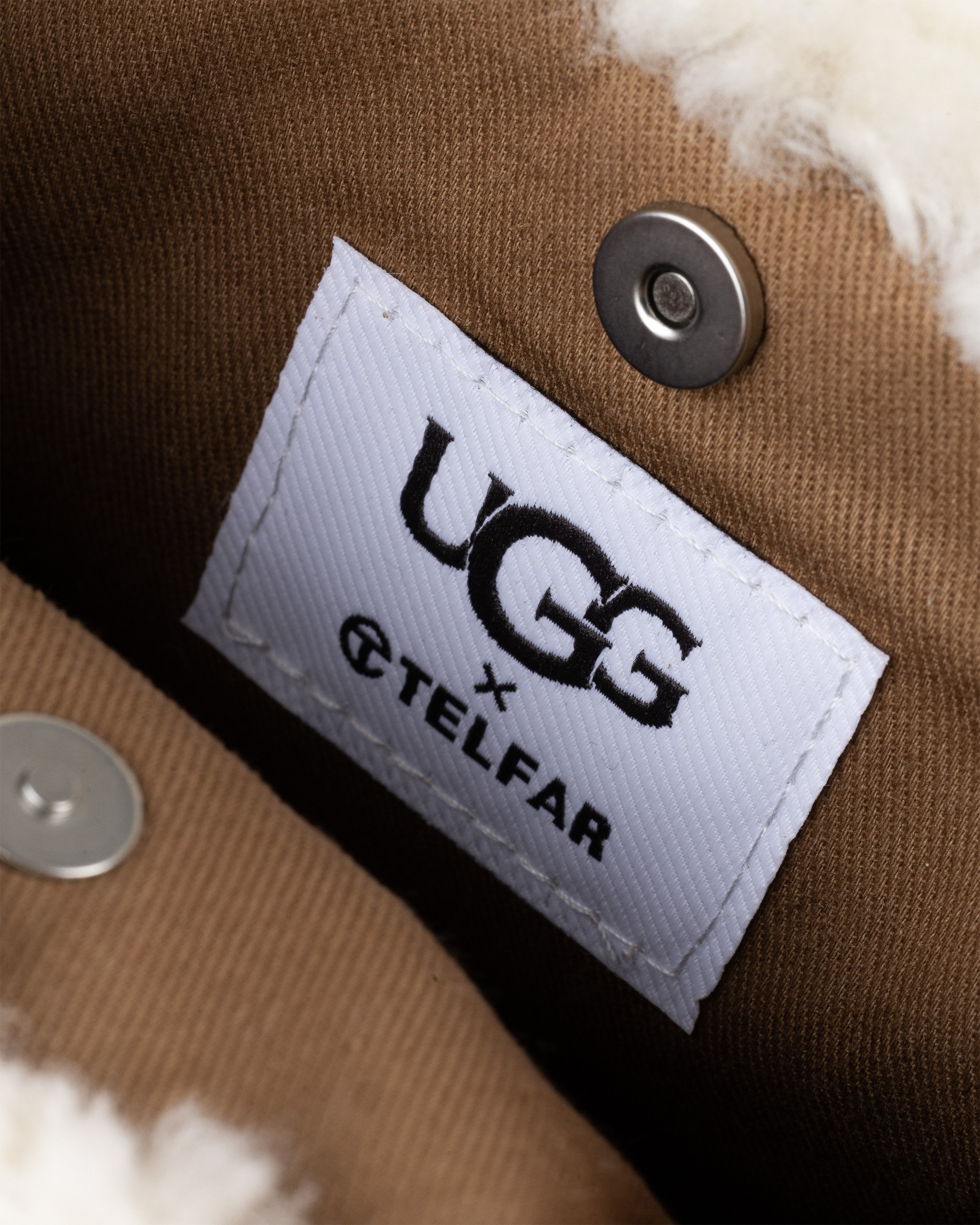Ugg x Telfar – Suede Small Shopper Chestnut - Bags - Brown - Image 6