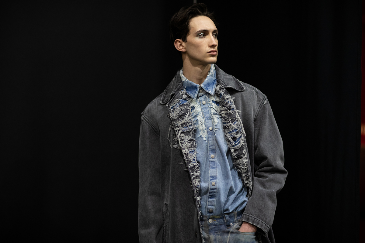 fashion-trends-fw22-distressed-faded-ripped (8)