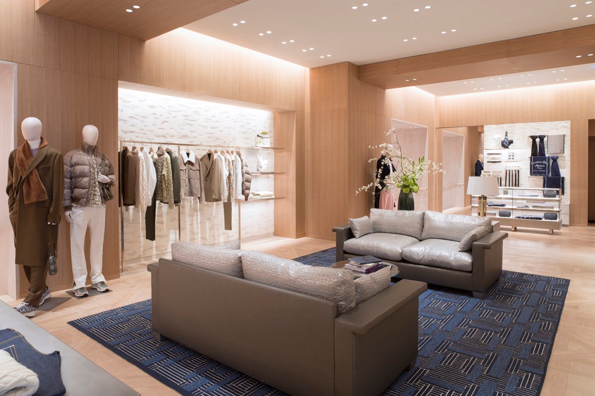 DIOR 30 MONTAIGNE inside cafe restaurant boutique store address (8)