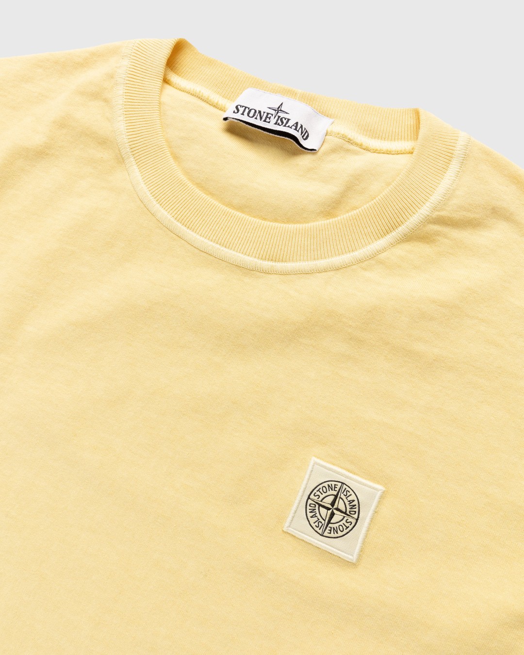 Stone Island – Fissato T-Shirt Butter - T-Shirts - Yellow - Image 5