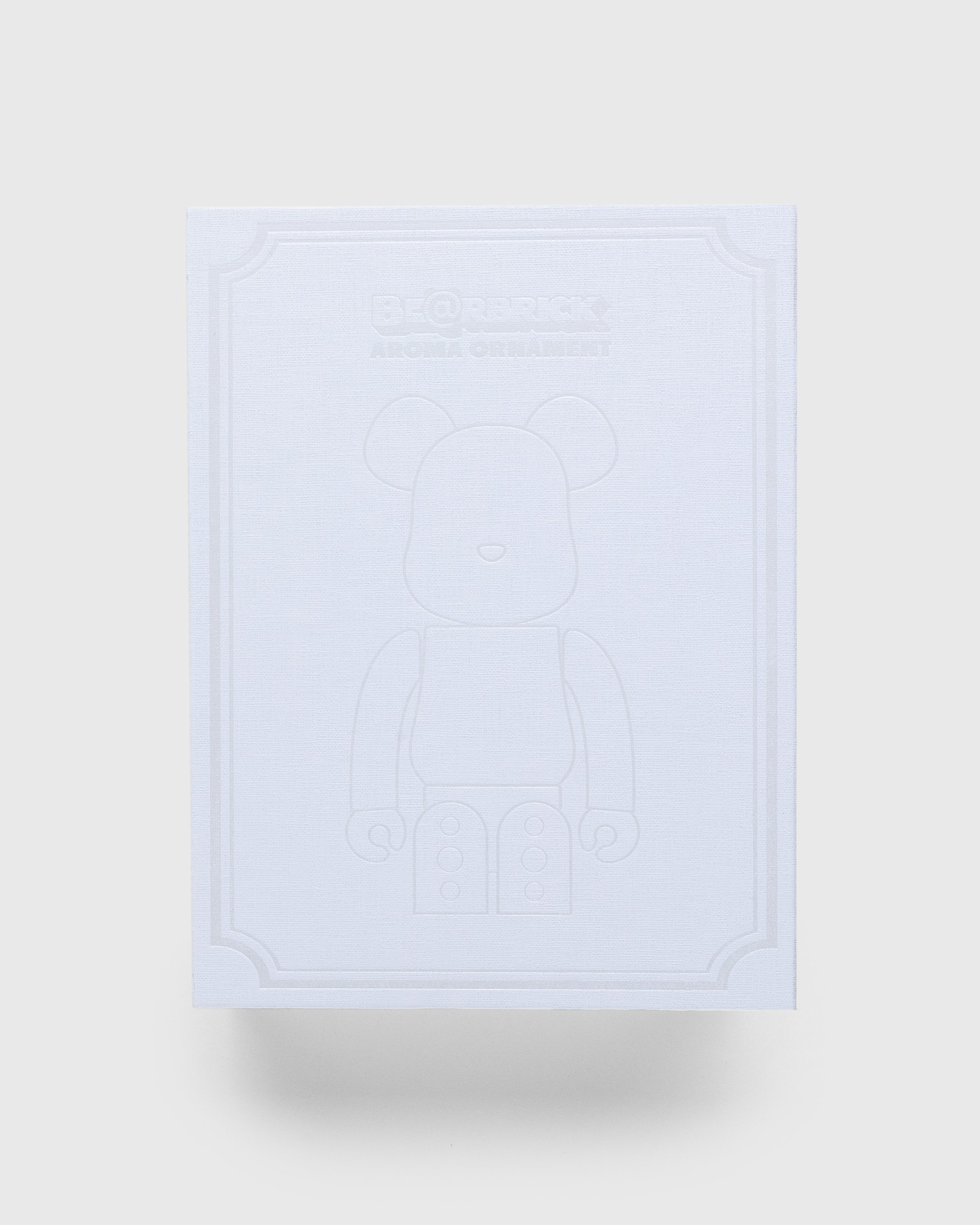 BE@RBRICK AROMA ORNAMENT x Highsnobiety – No.+33 Not in Paris White - Arts & Collectibles - White - Image 5