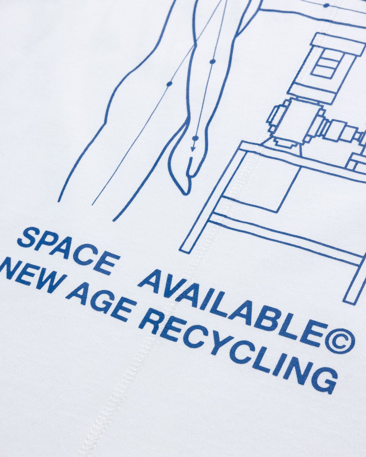 Space Available Studio – Circular Industries T-Shirt White - T-shirts - White - Image 7