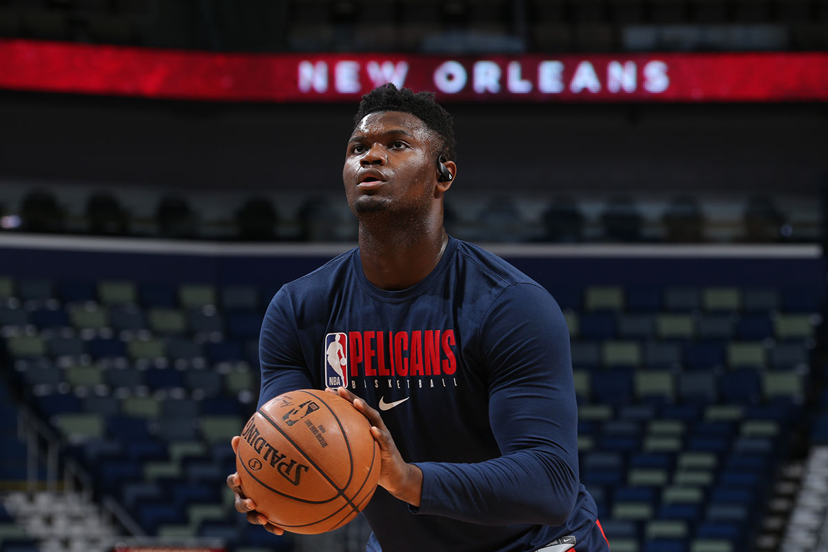 Zion Williamson #1 of the New Orleans Pelicans warms up before the game