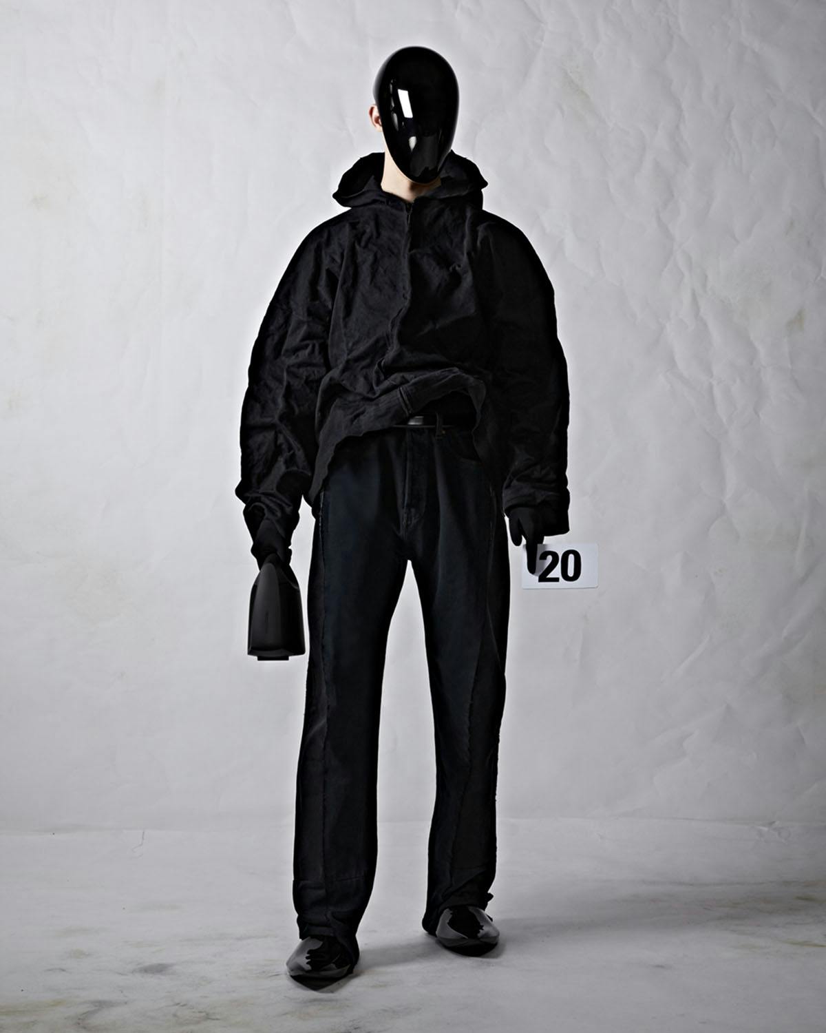 balenciaga-couture-2022-kim-kardashian-20