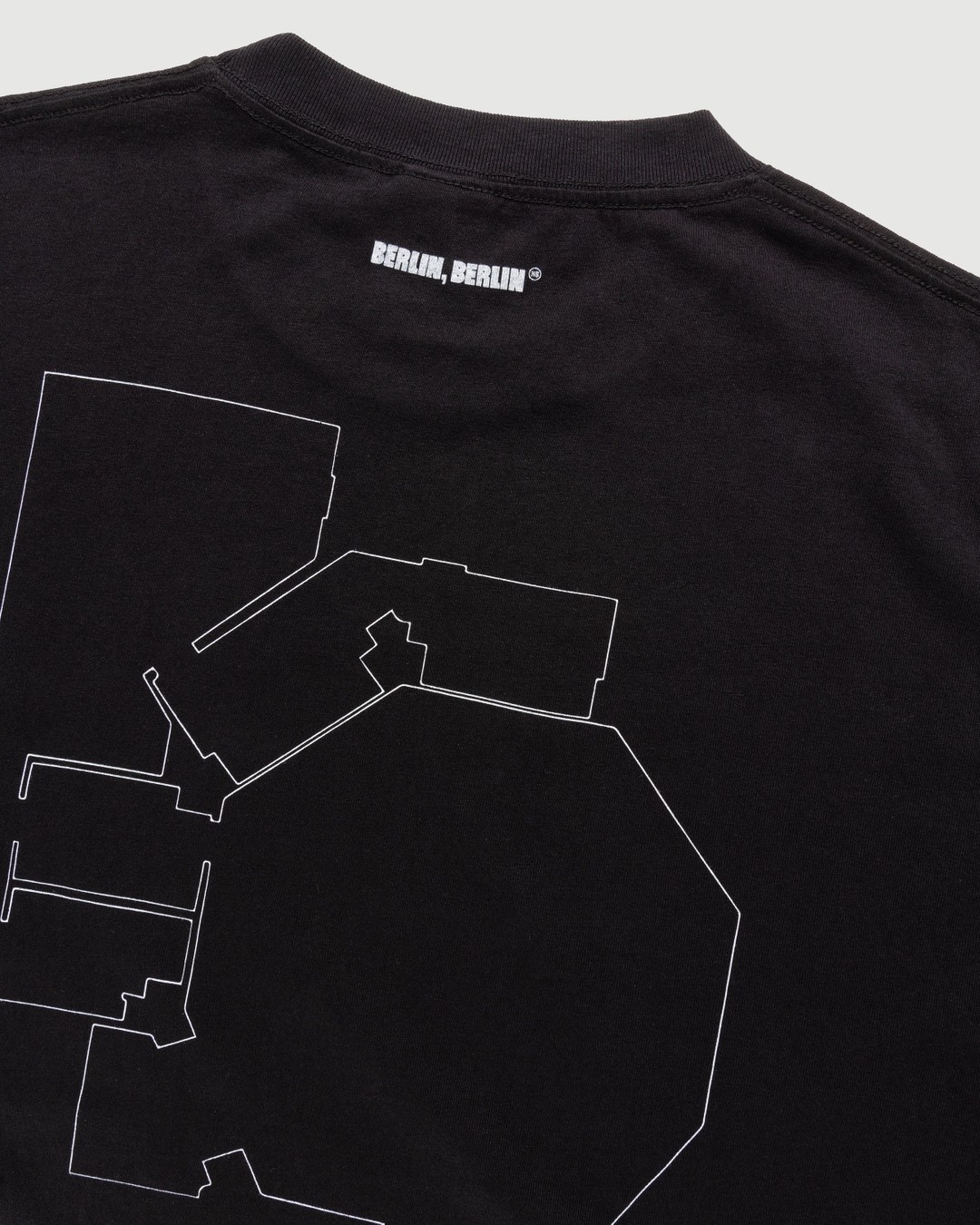 Schinkel Pavillon x Highsnobiety – BERLIN, BERLIN 3 T-Shirt Black - Tops - Black - Image 3