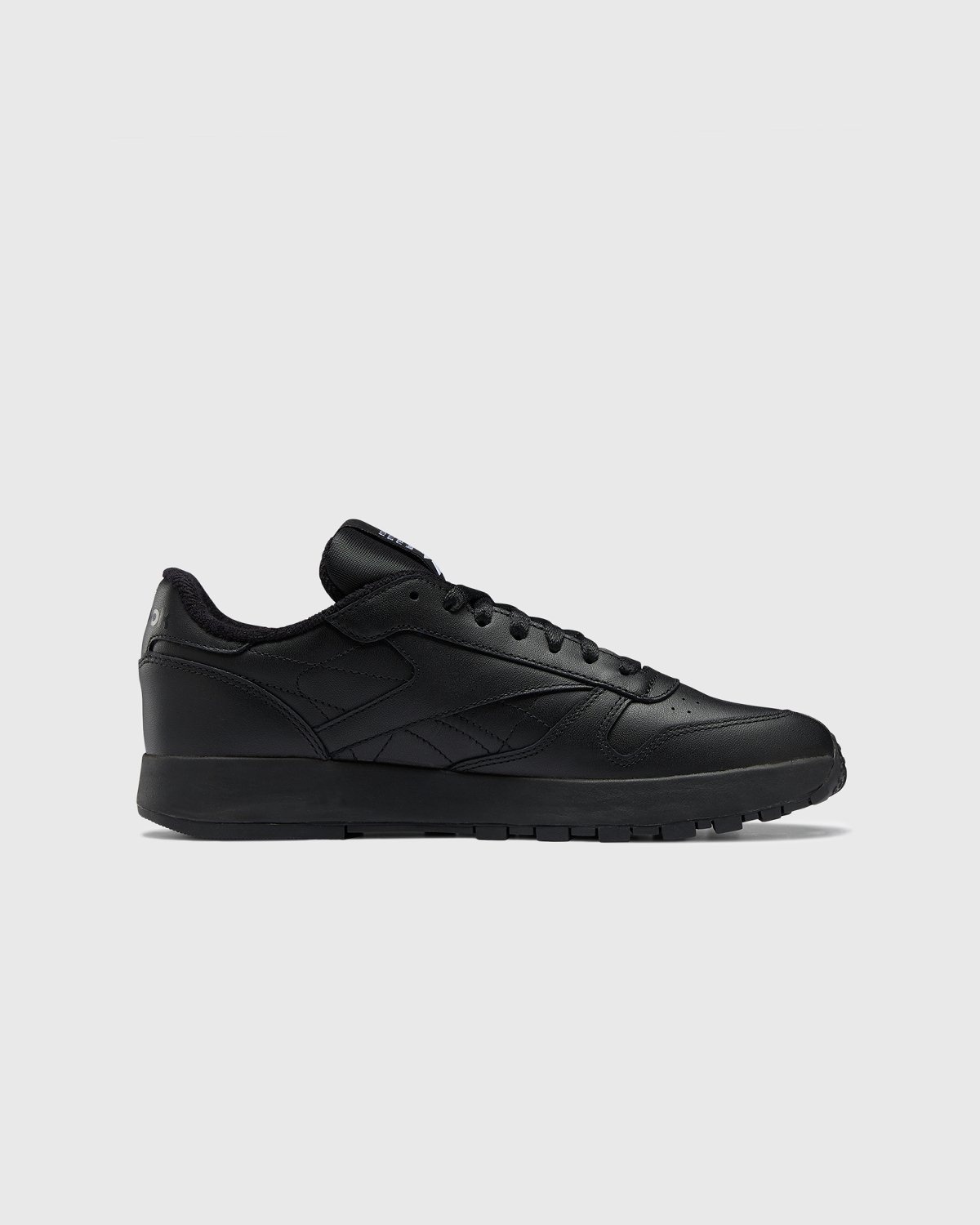 Maison Margiela x Reebok – Classic Leather Tabi Black - Sneakers - Black - Image 6