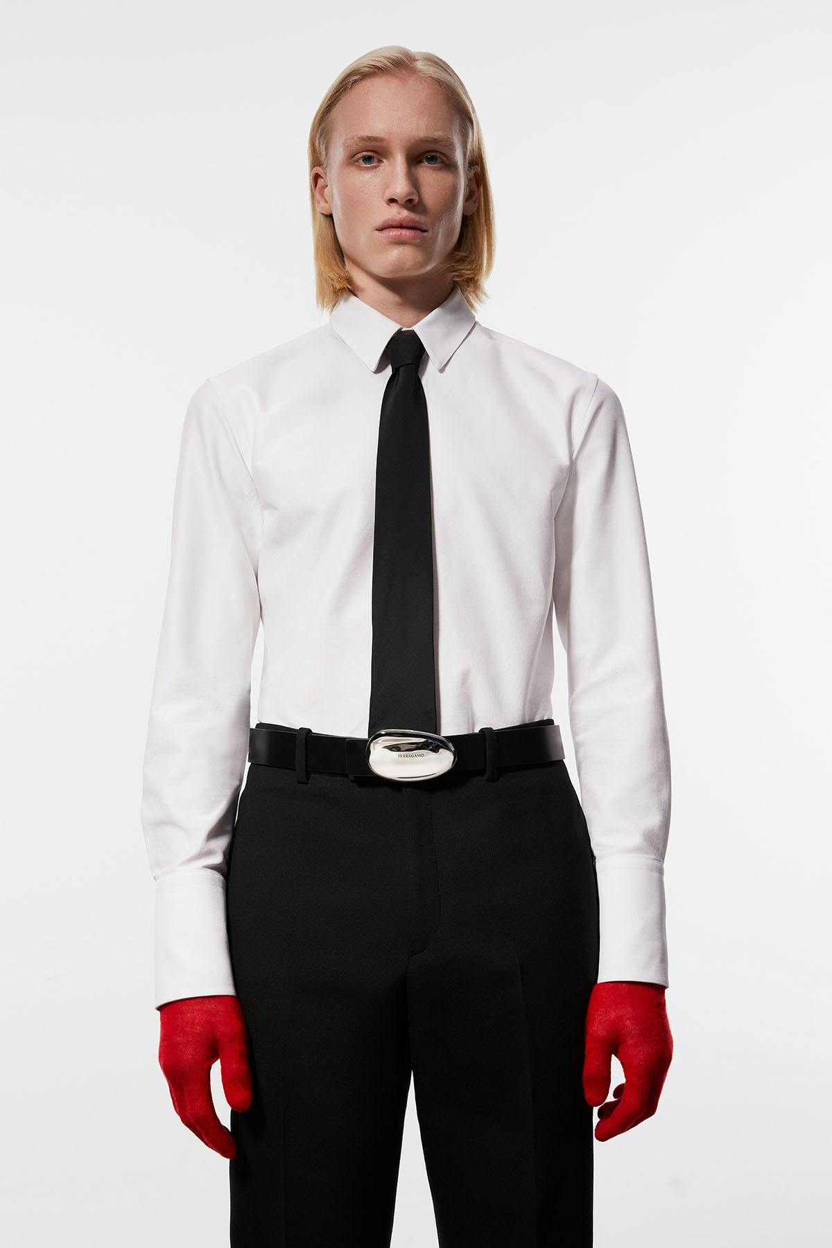 ferragamo-pre-fall-2023-25
