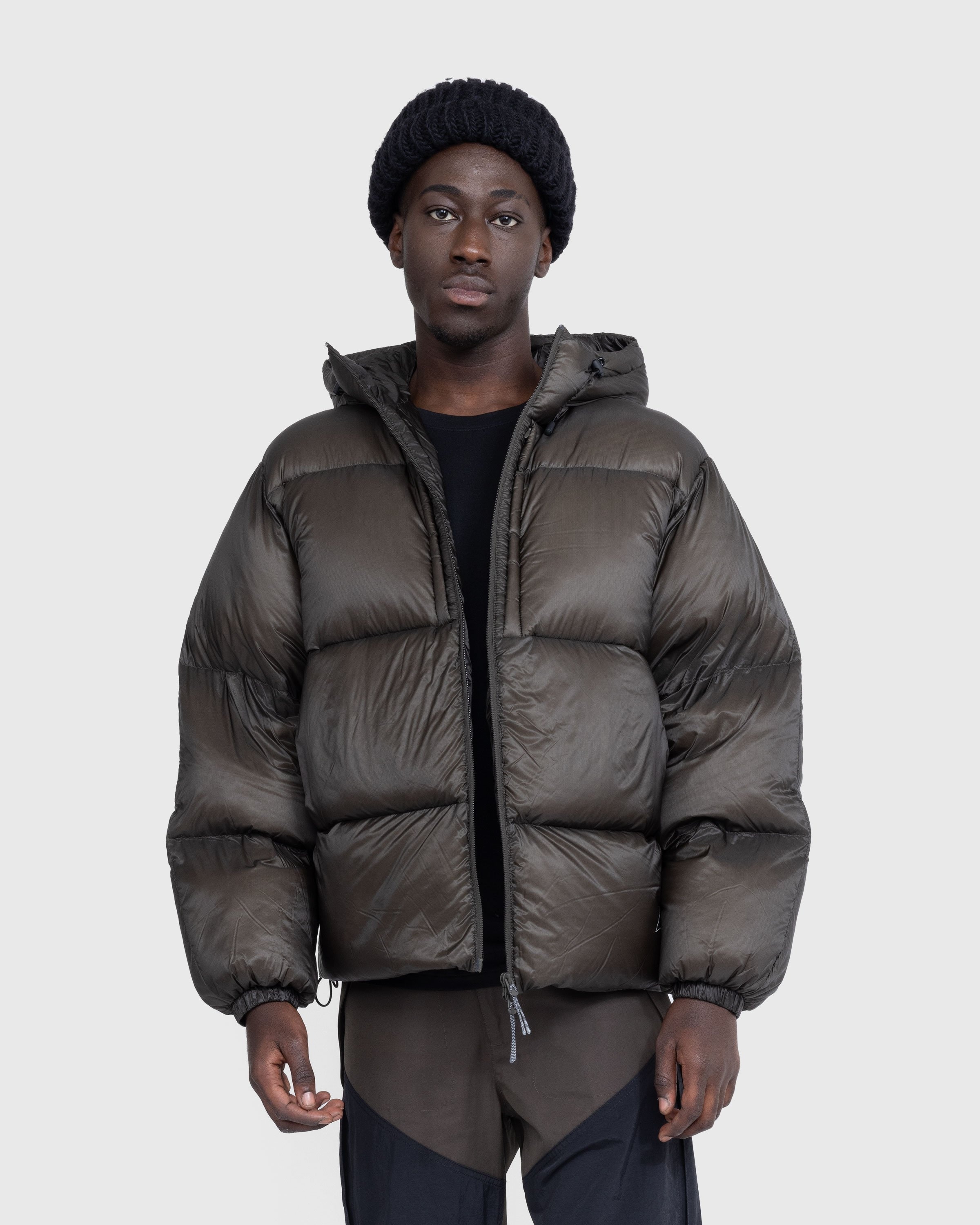 ROA – Heavy Down Jacket Olive - Outerwear - Green - Image 2