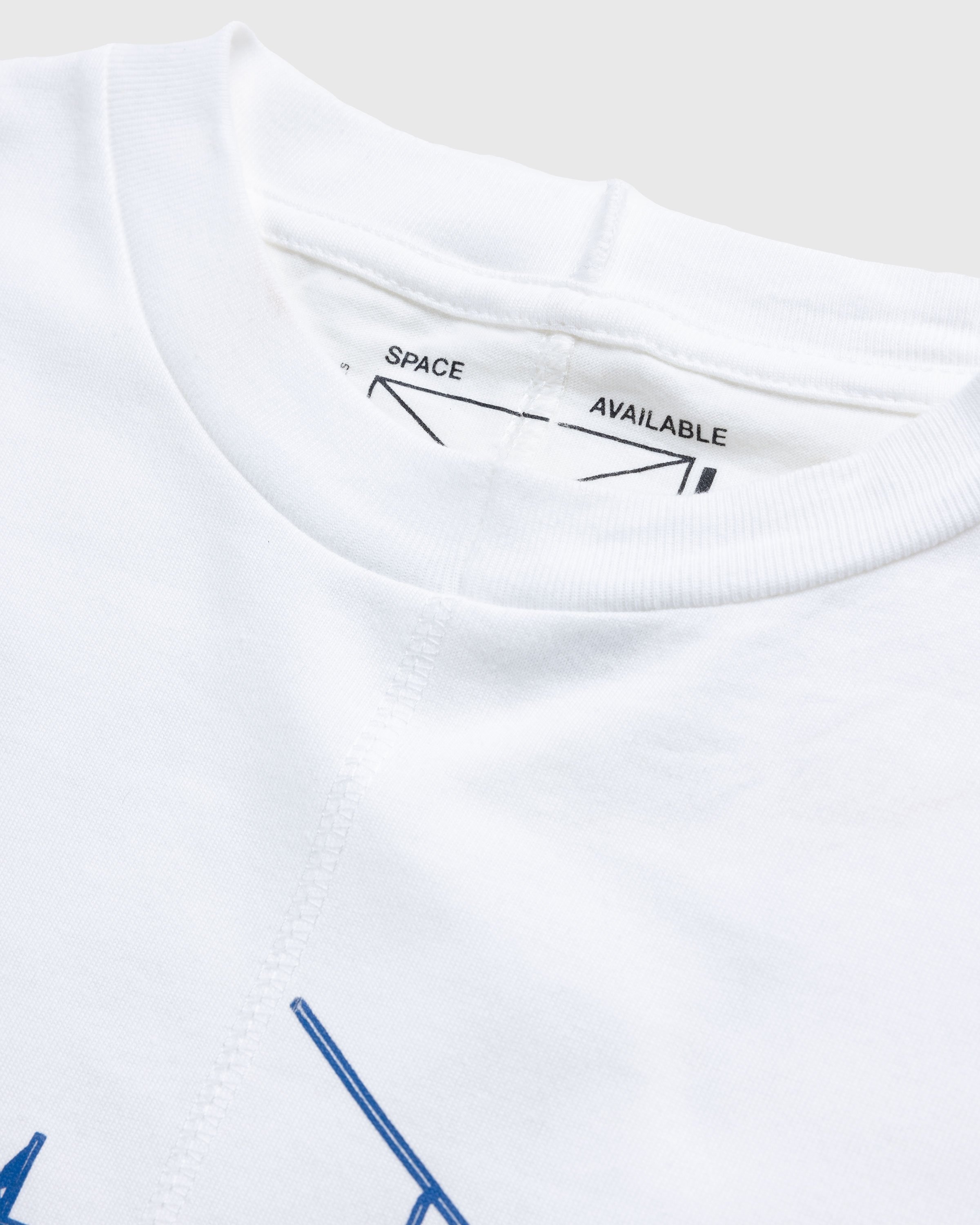 Space Available Studio – Circular Industries T-Shirt White - T-shirts - White - Image 8