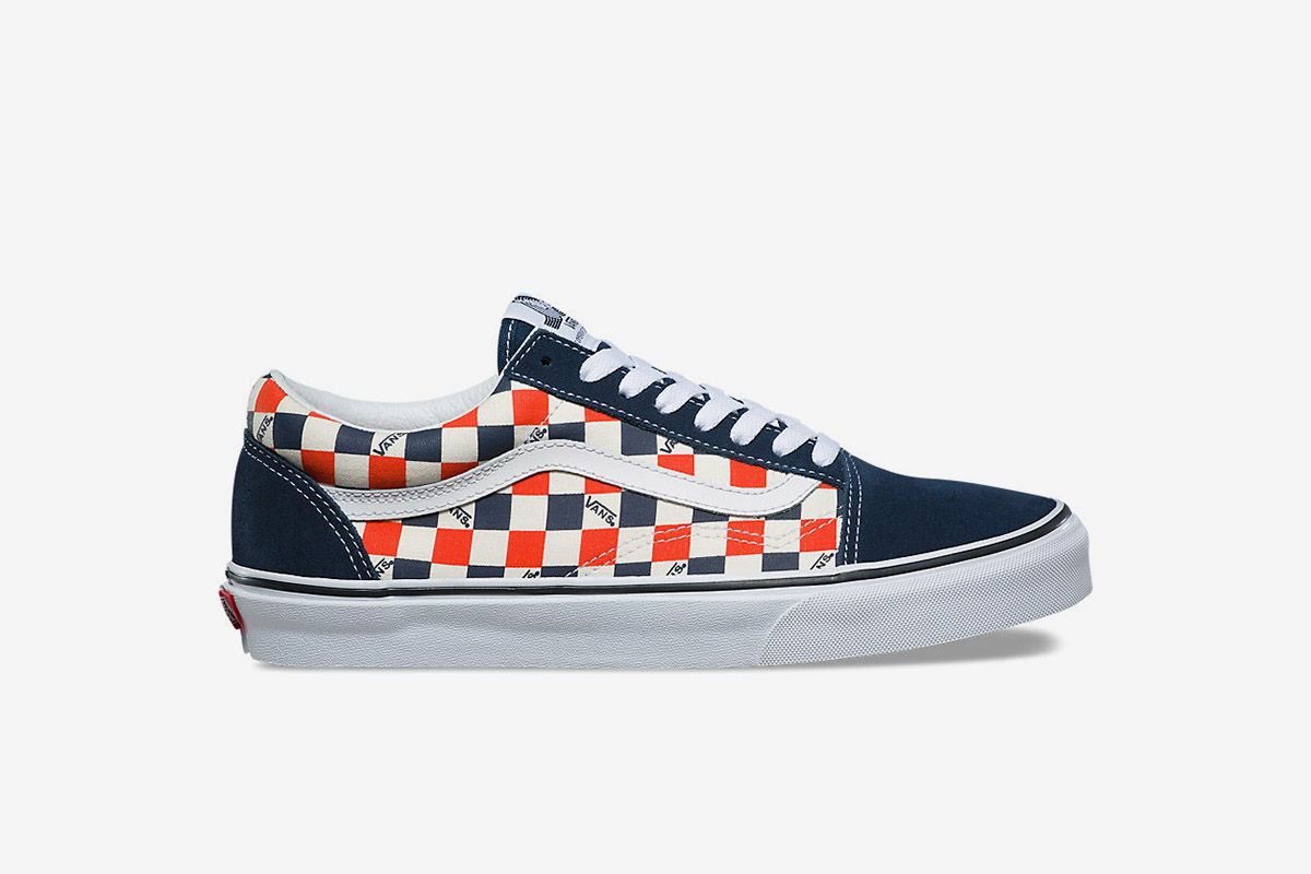 Wavy checkerboard vans hot sale