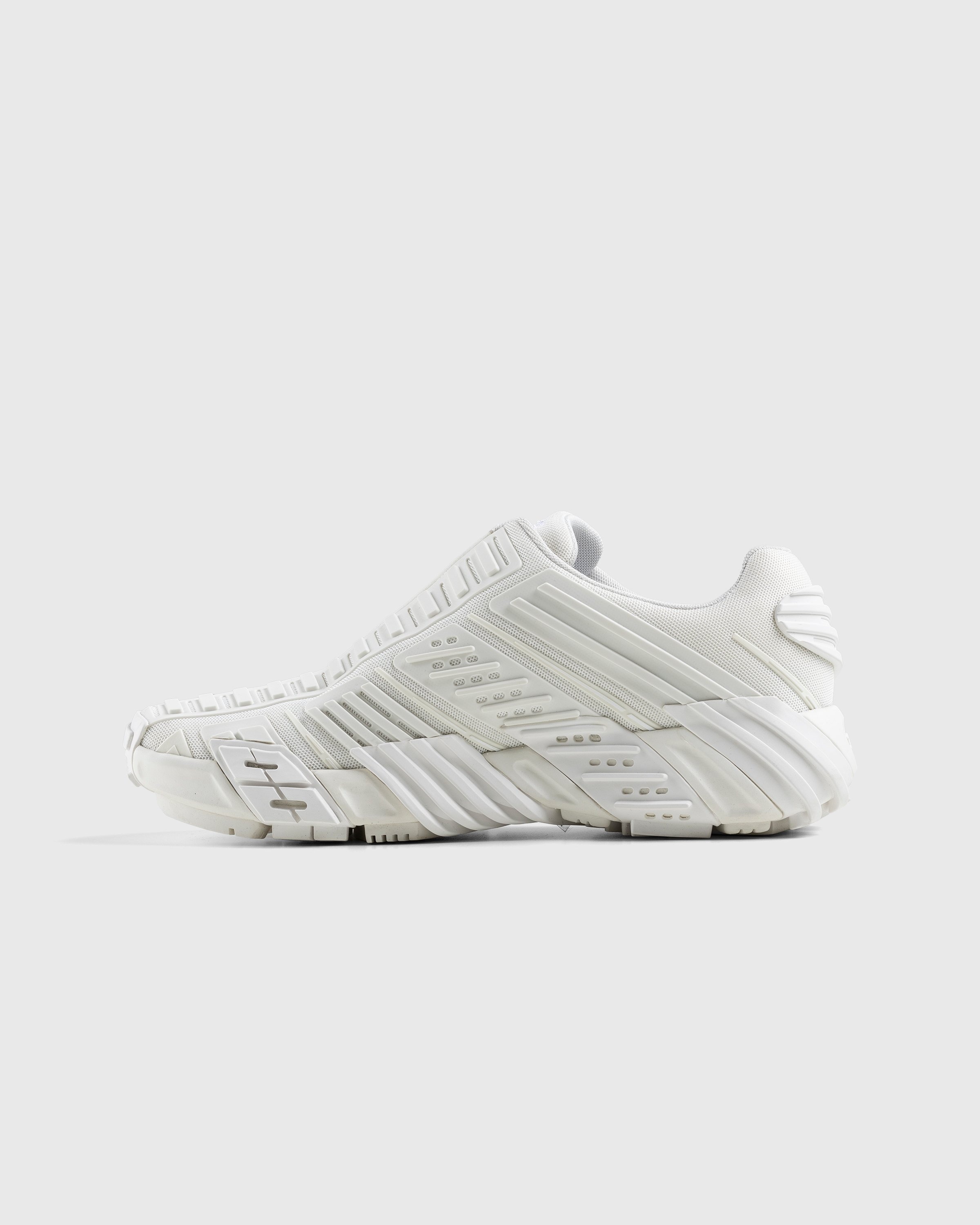 Adidas sales pod bianche