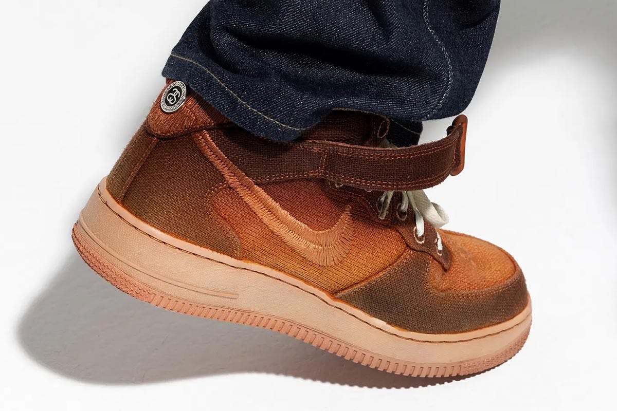 stussy-nike-lorenz_0000_nike
