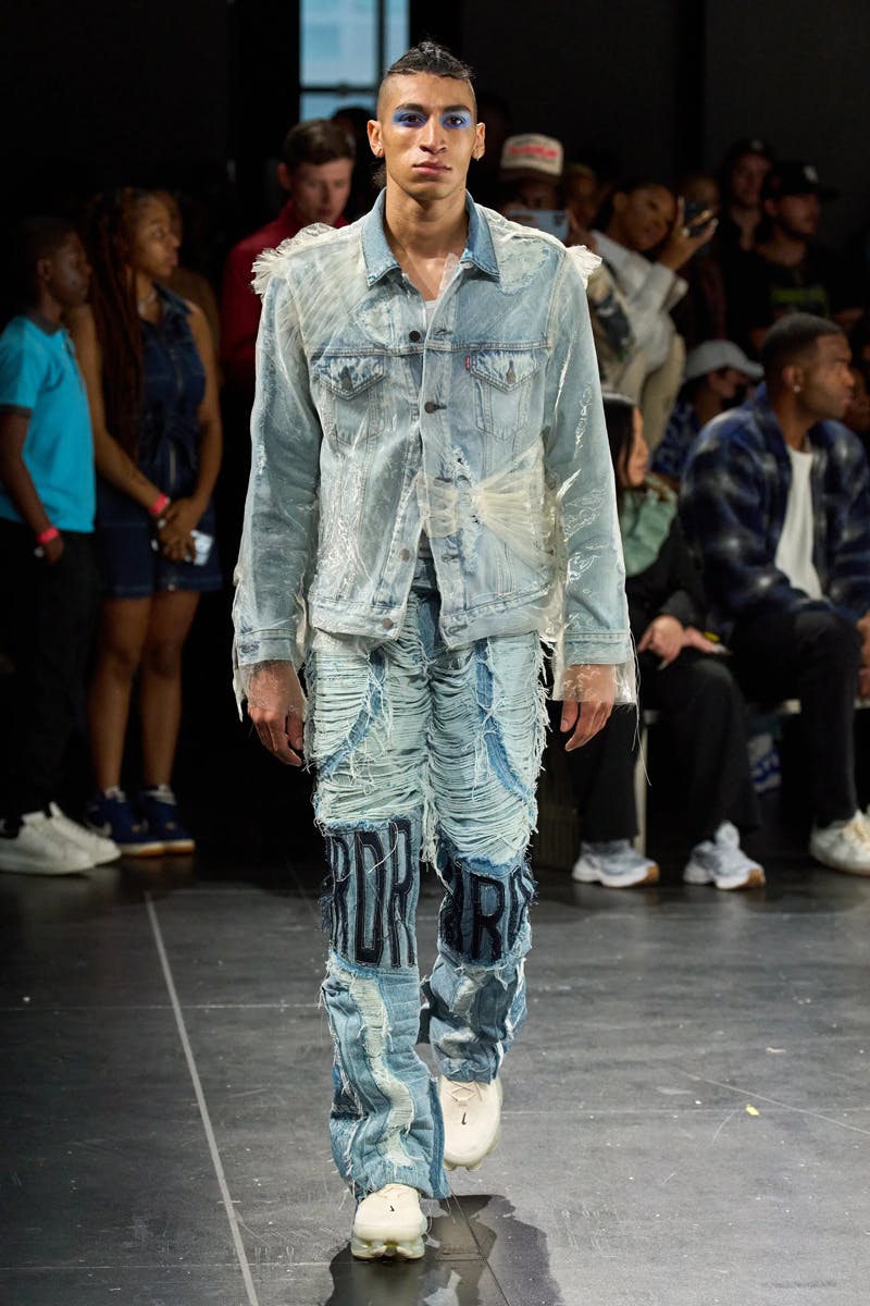 who-decides-war-levis-jeans-collection-3