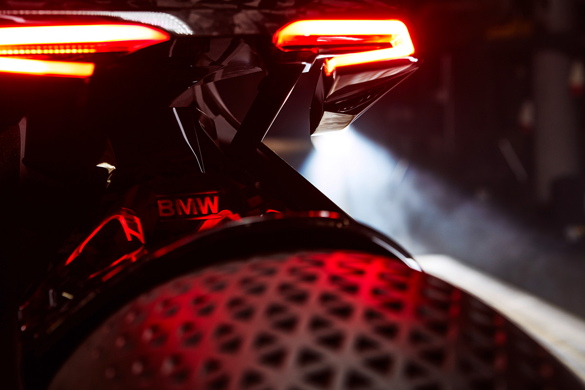 bmw-vision-next-100-motorrad-concept-bike-07