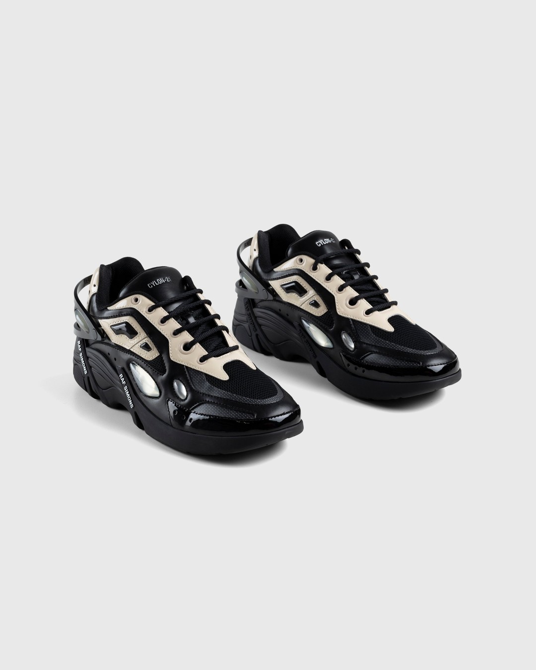 Raf simons on sale ozweego 213