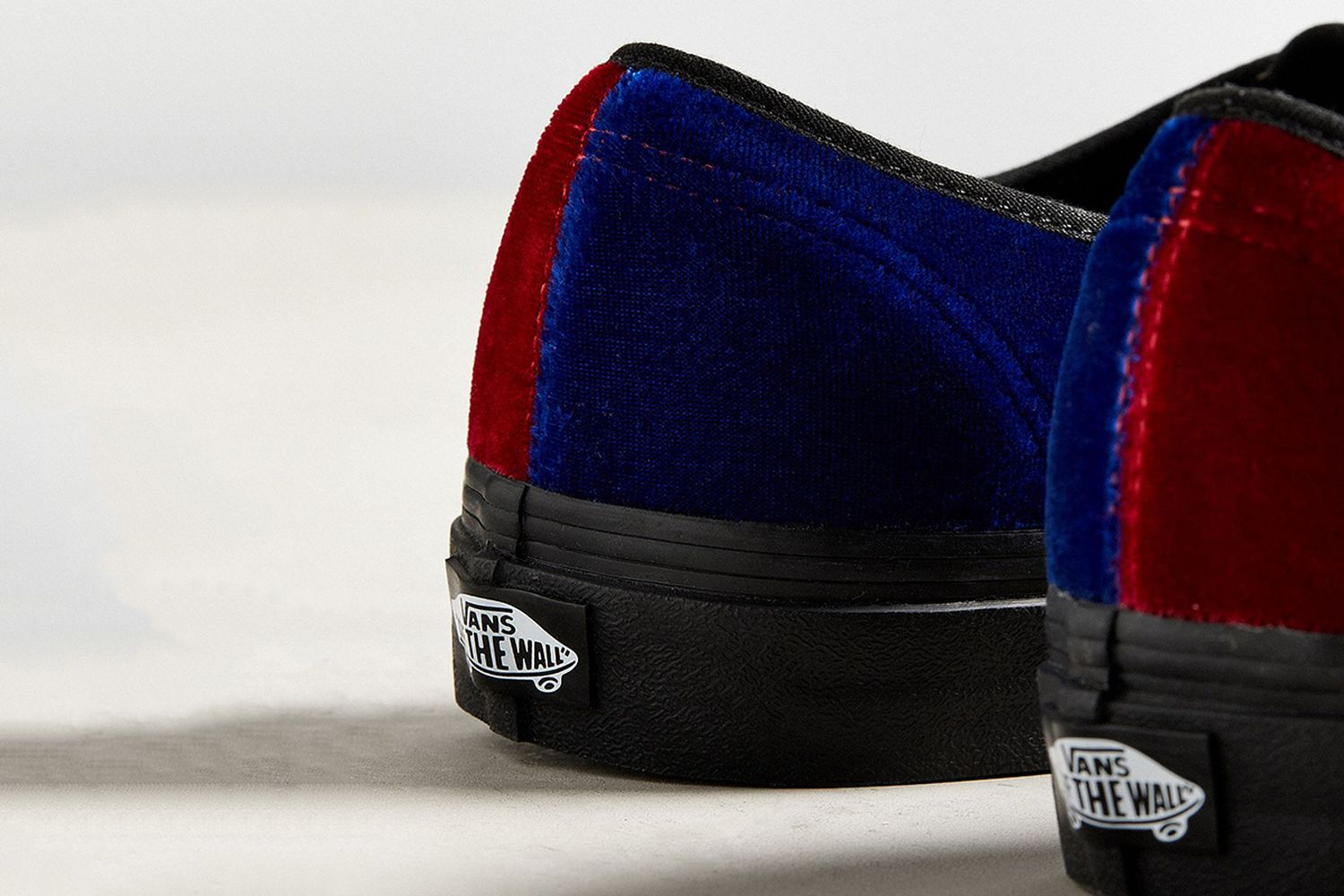 Colorblock Velvet Authentic