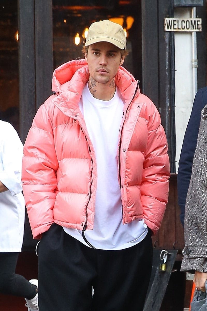ジャスティン・ビーバー着用entire studios puffer jaket