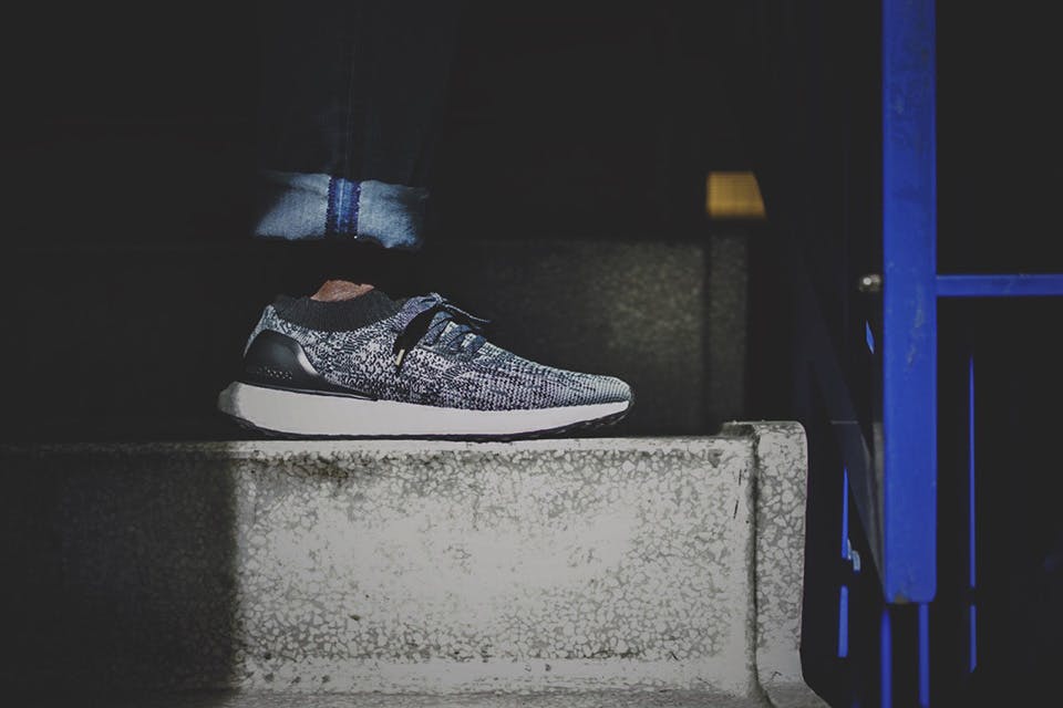 adidas-ultra-boost-uncaged-dark-grey-006