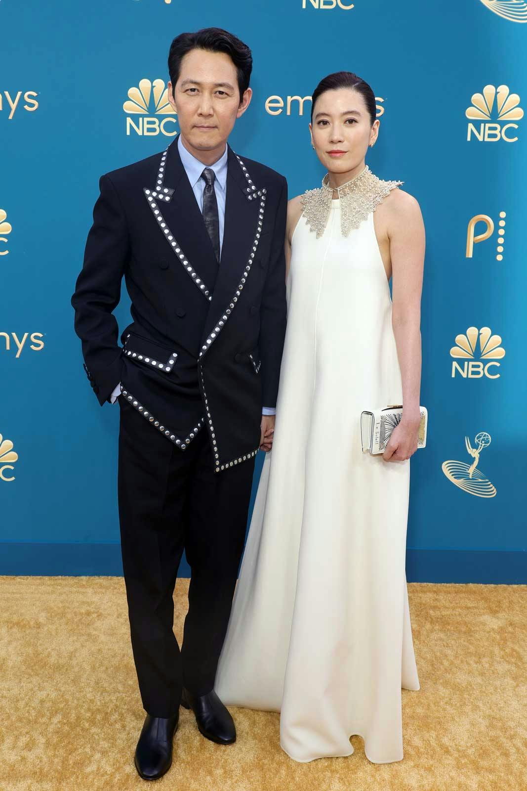 emmys-2022-best-dressed-outfits-red-carpet-121