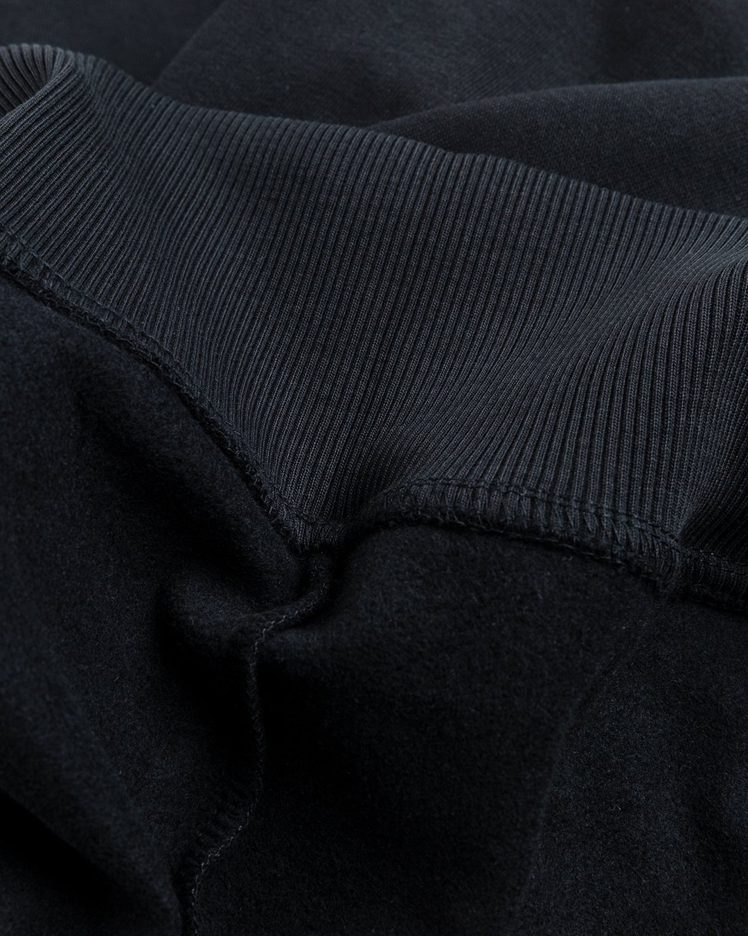 The North Face – Oversized Essential Hoodie Black - Sweats - Black - Image 5
