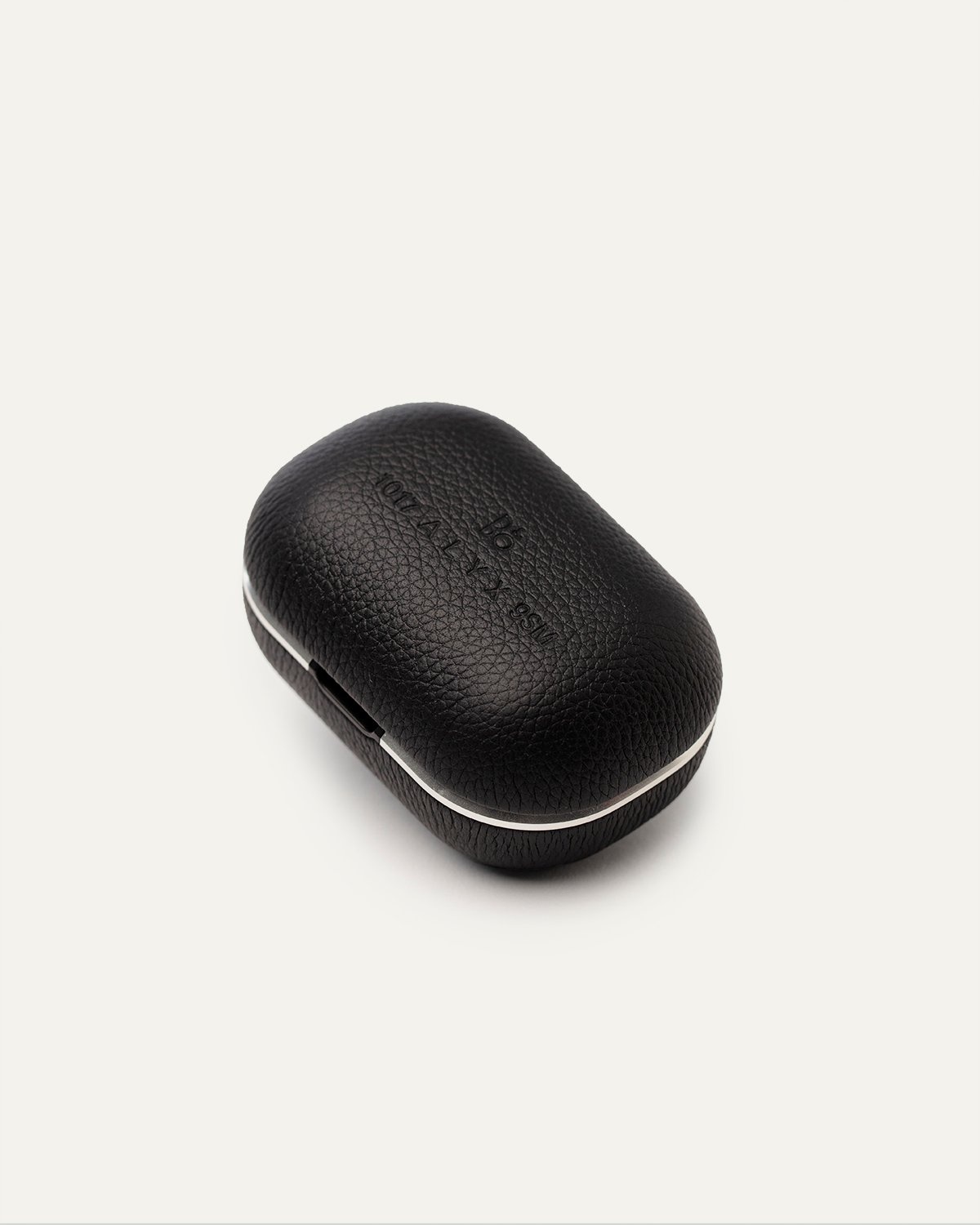 1017 ALYX 9SM x B O Play 1017 ALYX 9SM BEOPLAY E8 MOTION