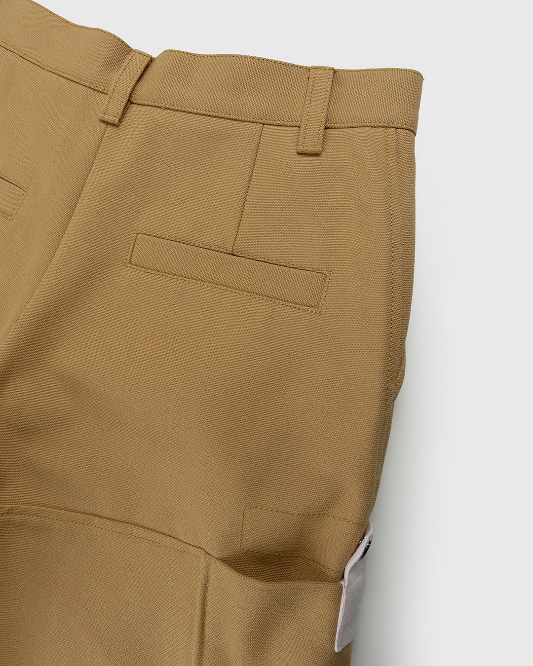 JACQUEMUS – Le Short Giardino Dark Beige - Shorts - Beige - Image 4