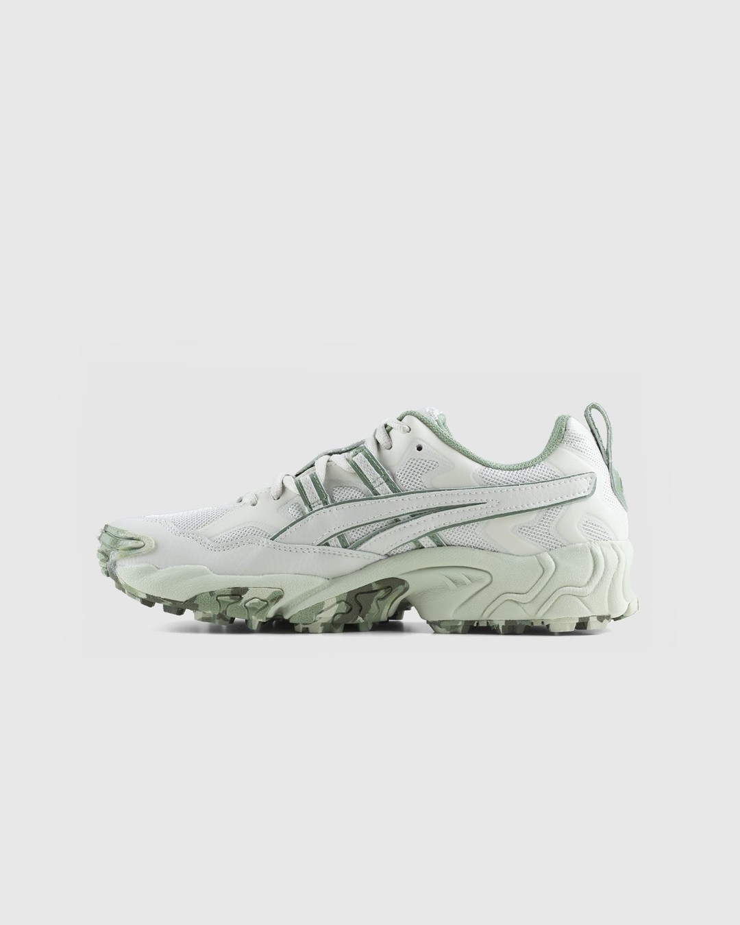 asics – Gel Nandi Smoke Grey Swamp Green - Sneakers - Grey - Image 2