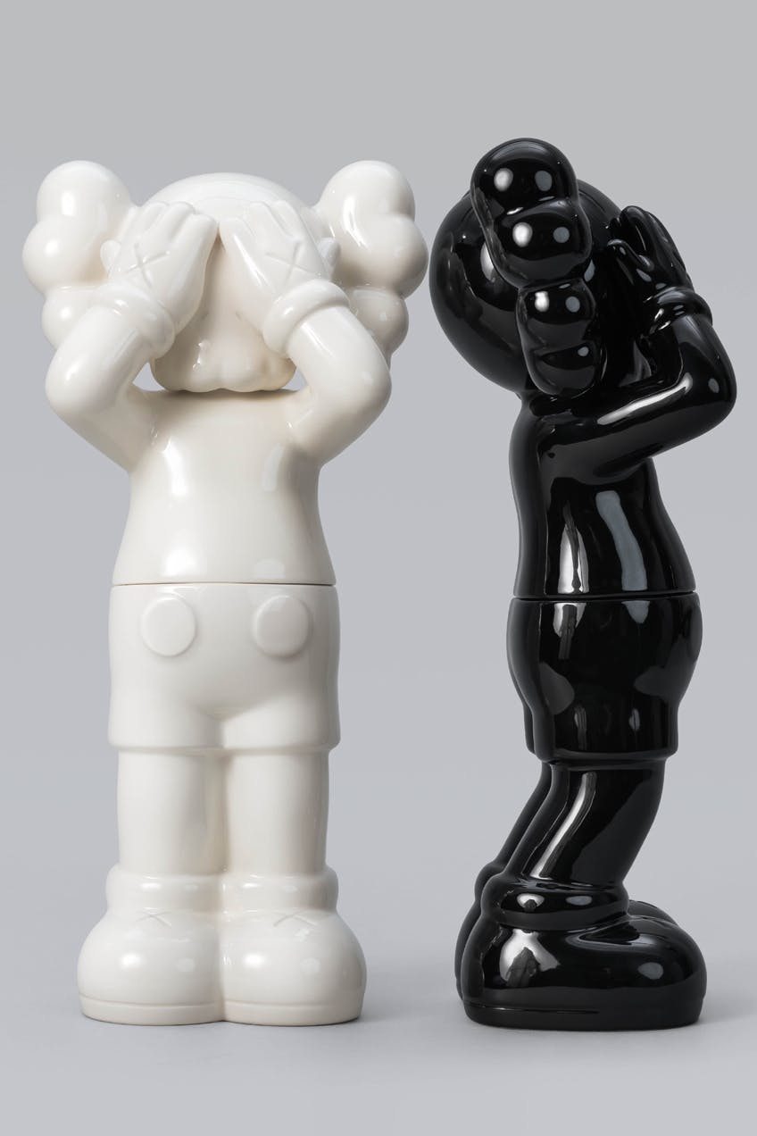 kaws-holiday-bristol-hot-air-balloon-companion (16)