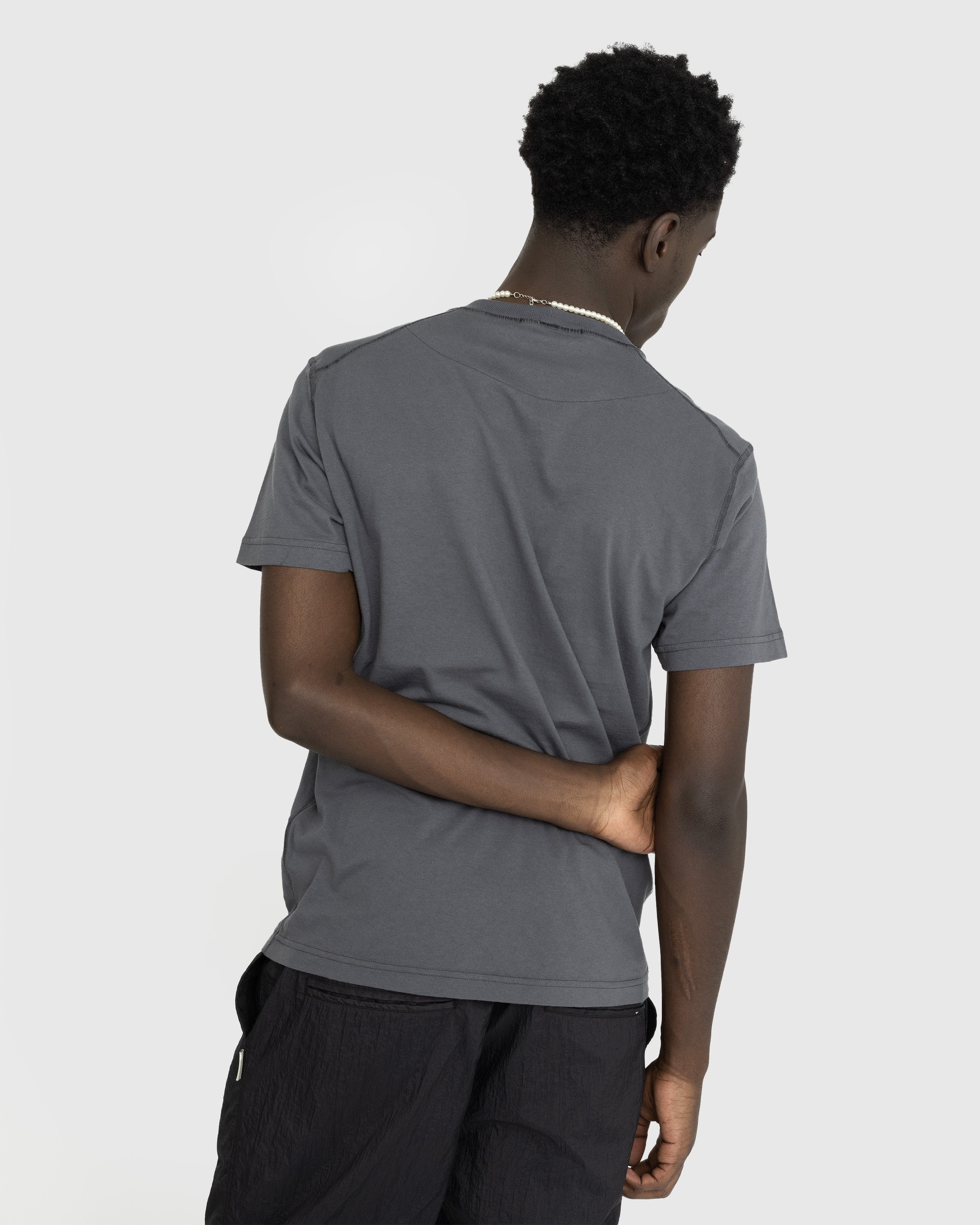 Stone Island – Fissato T-Shirt Lead Grey - T-shirts - Grey - Image 3