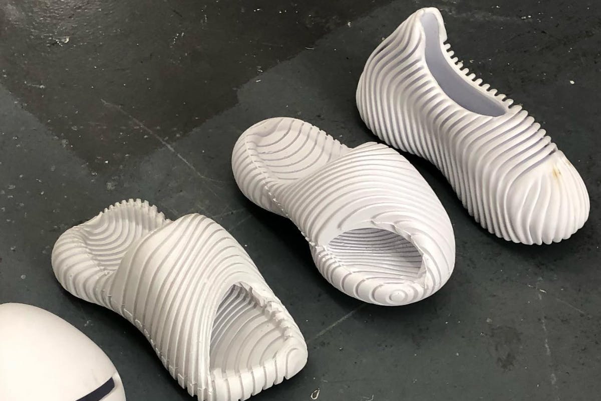 YEEZY x Derrick Rose Sample Sneakers Finally Surface - Vimarsana News