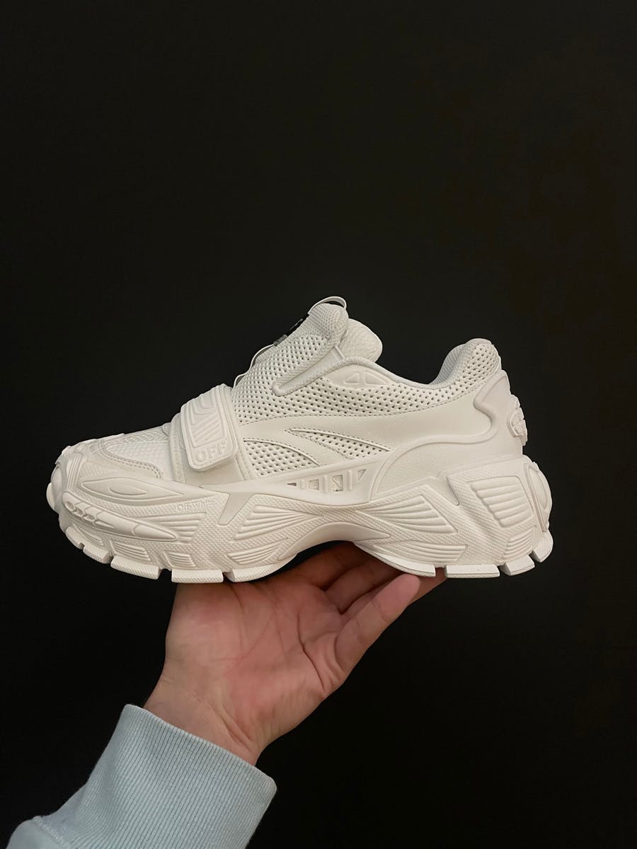 off-white-fw23-sneakers-1