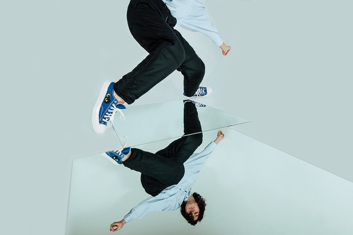 comme-des-garcons-play-converse-chuck-70-blue-gray-release-date-price-07