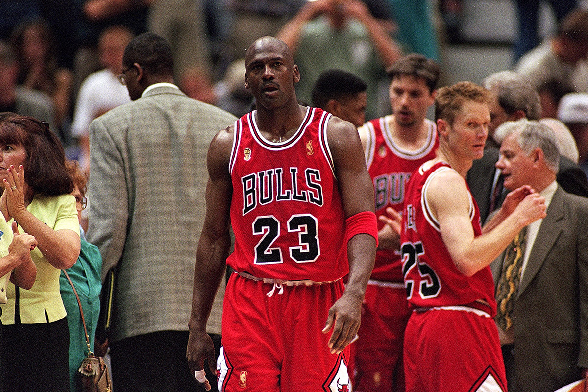Conceder a la deriva Adaptado Rare Michael Jordan Game-Worn Jersey Auctioning for $500,000