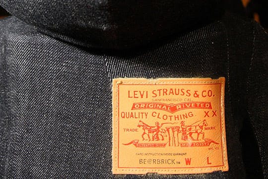 Levi's x Medicom Toy 1000% Be@rbrick