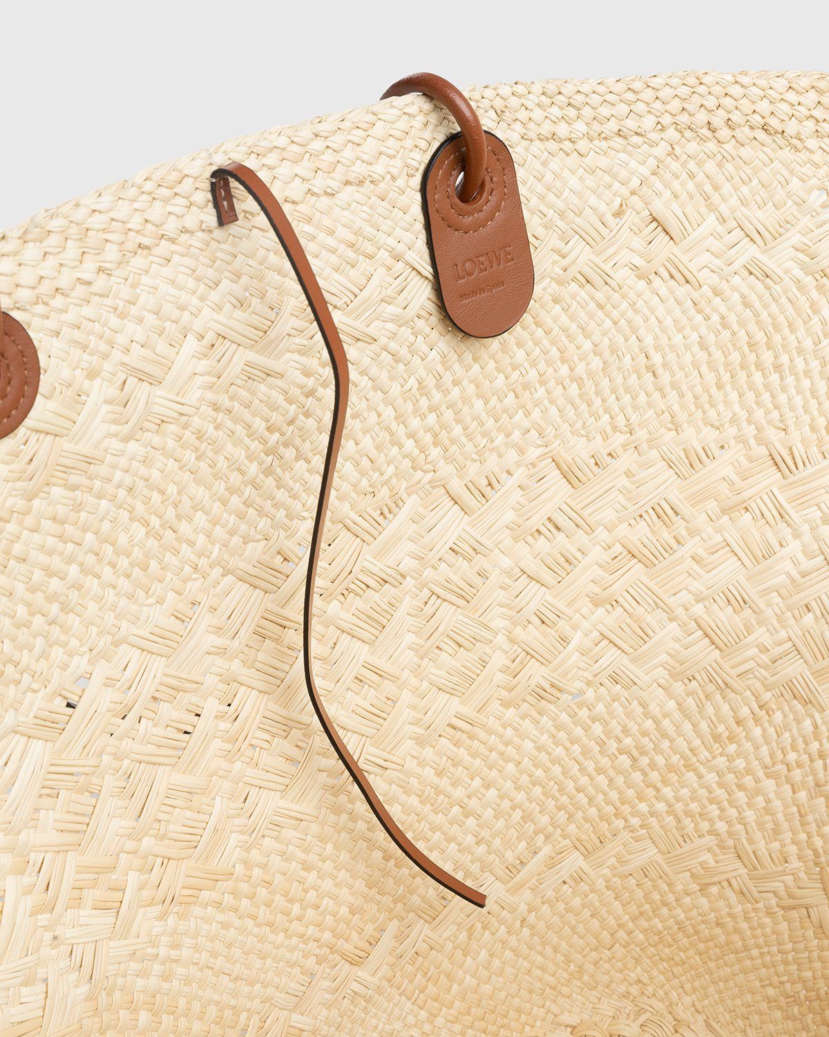 Large Anagram Basket bag in iraca palm and calfskin Natural/Tan - LOEWE