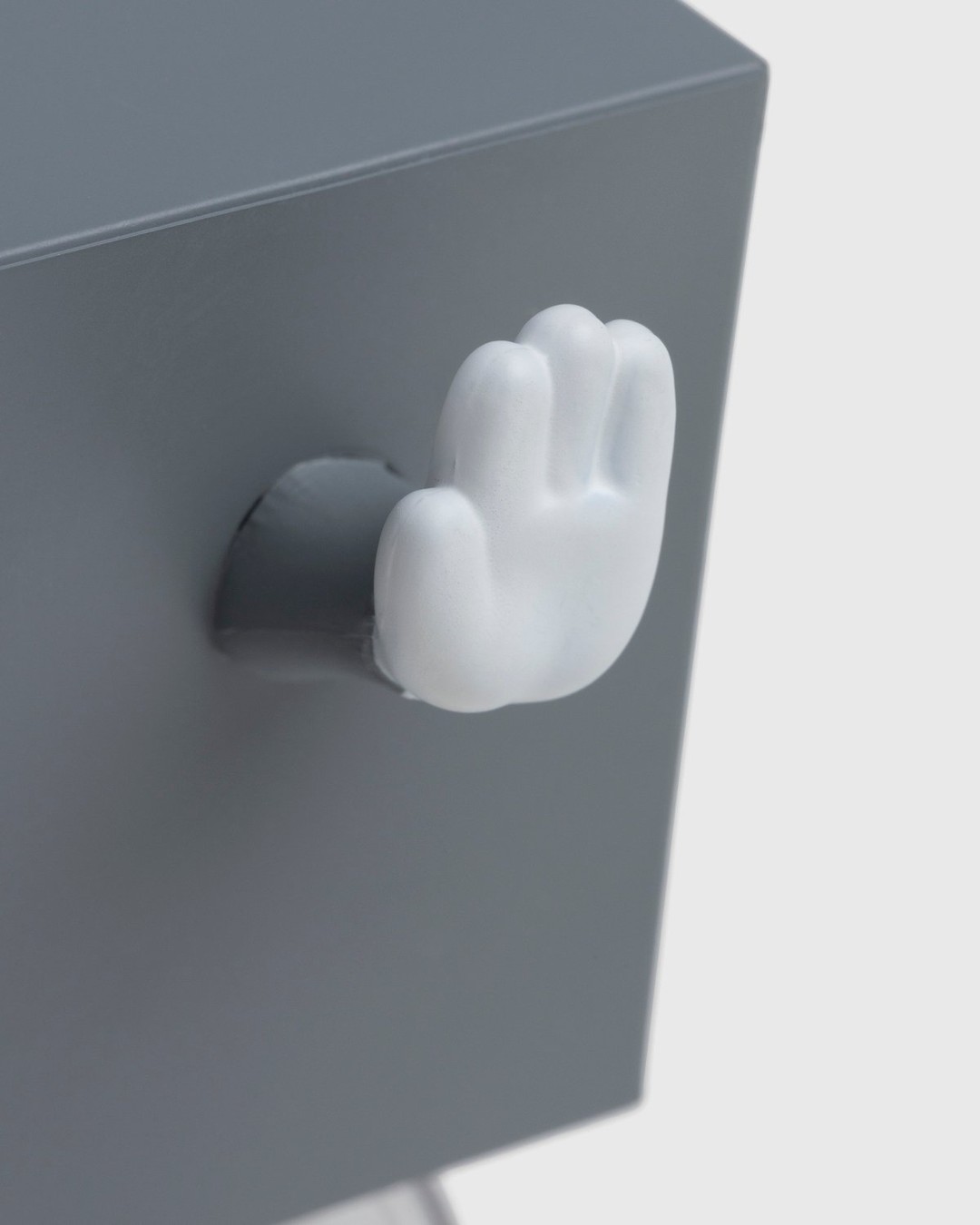 Medicom – UDF Tom Square Grey - Toys - Multi - Image 5