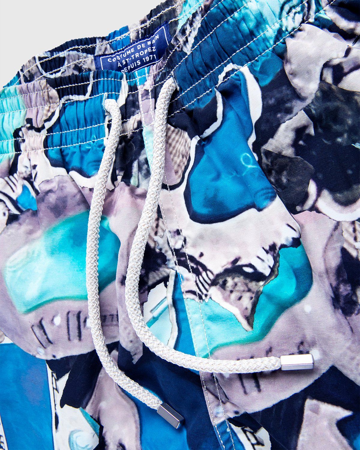 Vilebrequin x Highsnobiety – Pattern Shorts Blue - Shorts - Blue - Image 4