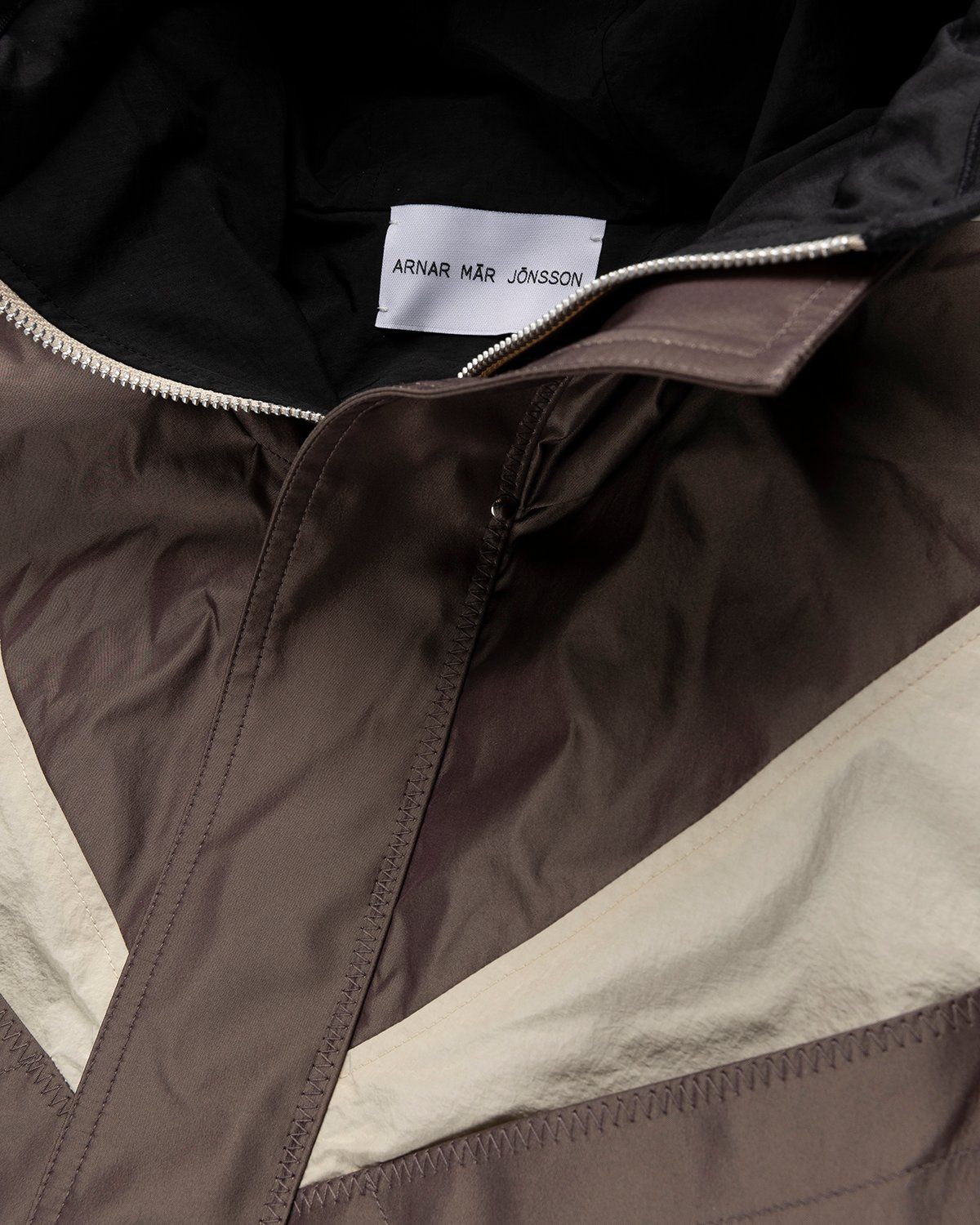 Arnar Mar Jonsson – Texlon Composition Outerwear Jacket Beige Chocolate Black - Outerwear - Black - Image 4