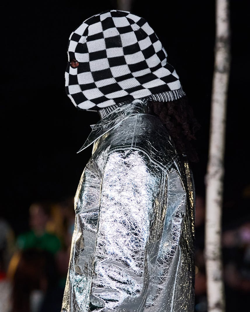 virgil-abloh-louis-vuitton-ss22-collection-details-nike (86)