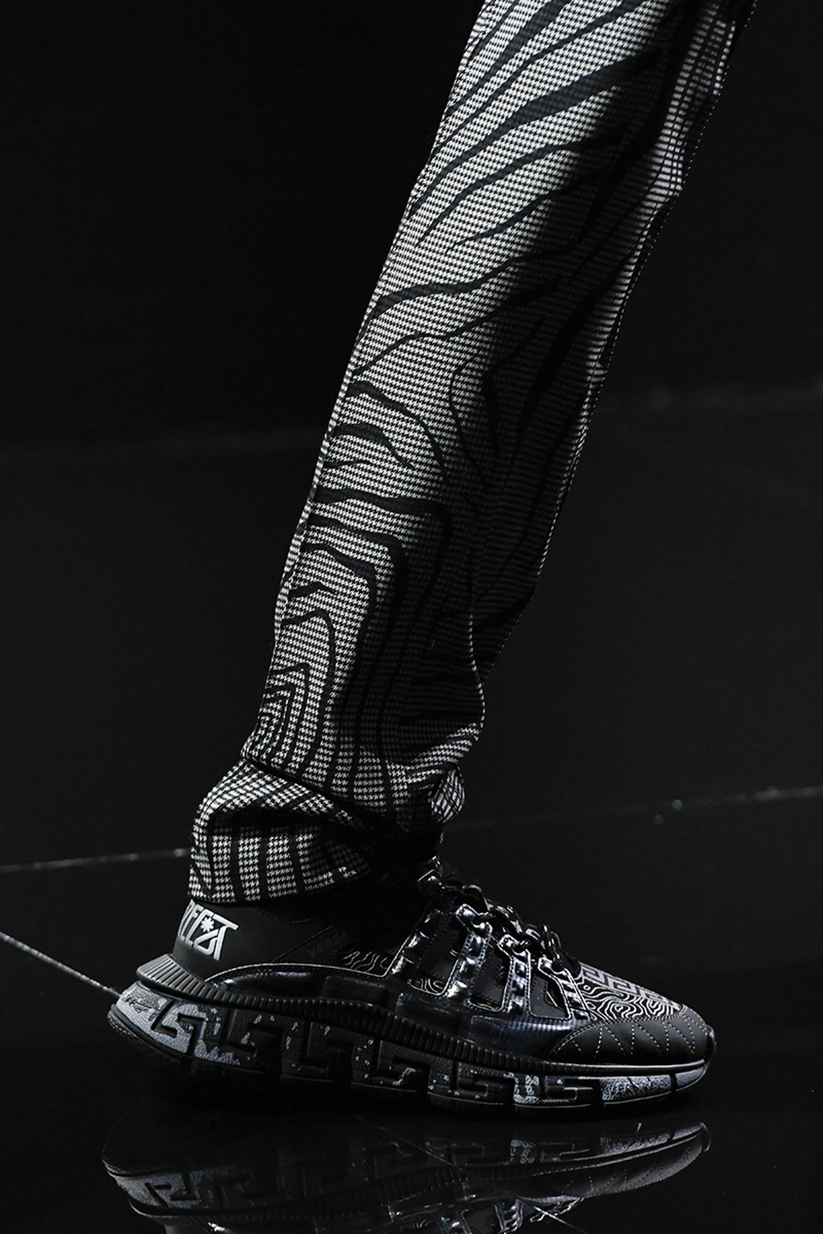 versace-trigreca-sneaker-release-date-price-fw20-01