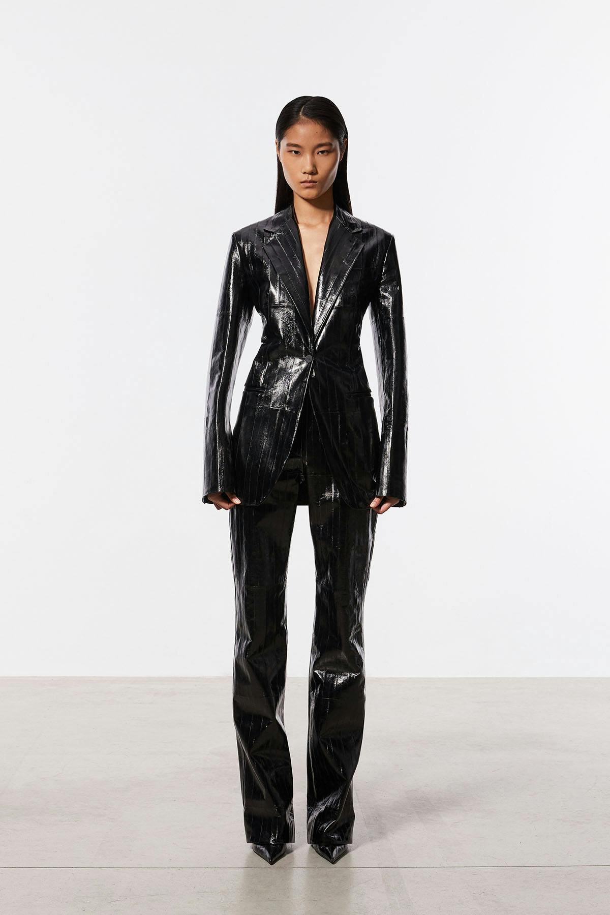 ferragamo-pre-fall-2023-23
