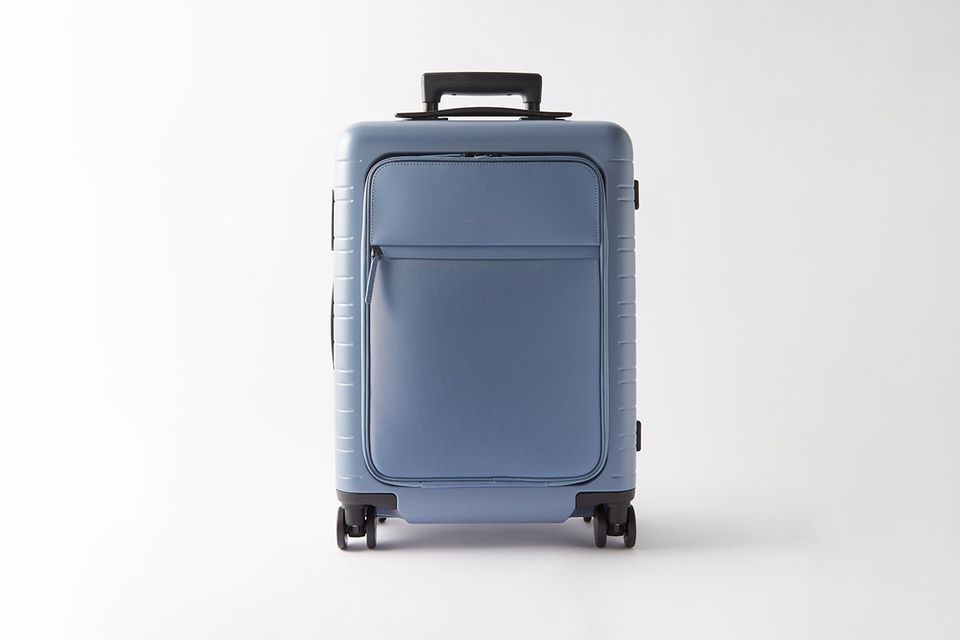 Here Are the Best Cabin Bags for an Airport Flex