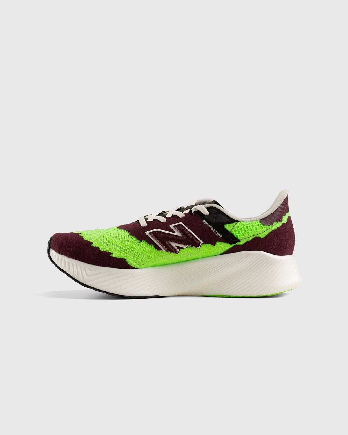 New Balance x Stone Island – FuelCell RC Elite v2 Energy Lime - Sneakers - Green - Image 2
