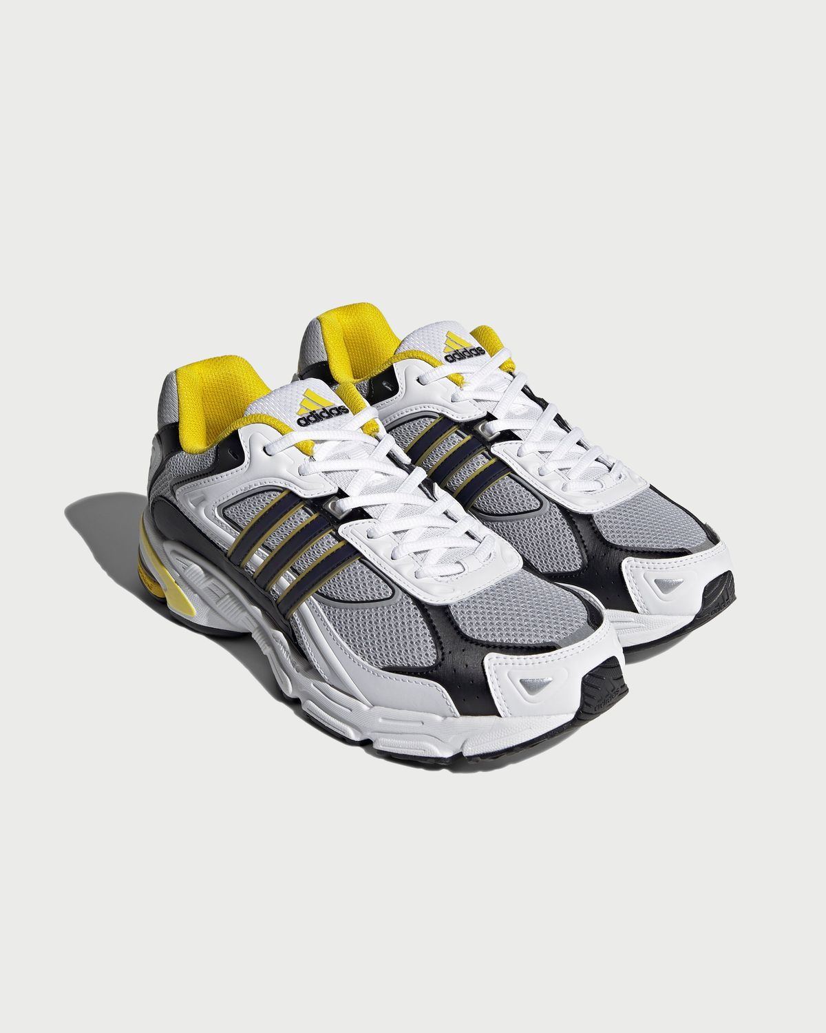 Adidas – Response CL White/Yellow - Low Top Sneakers - White - Image 2